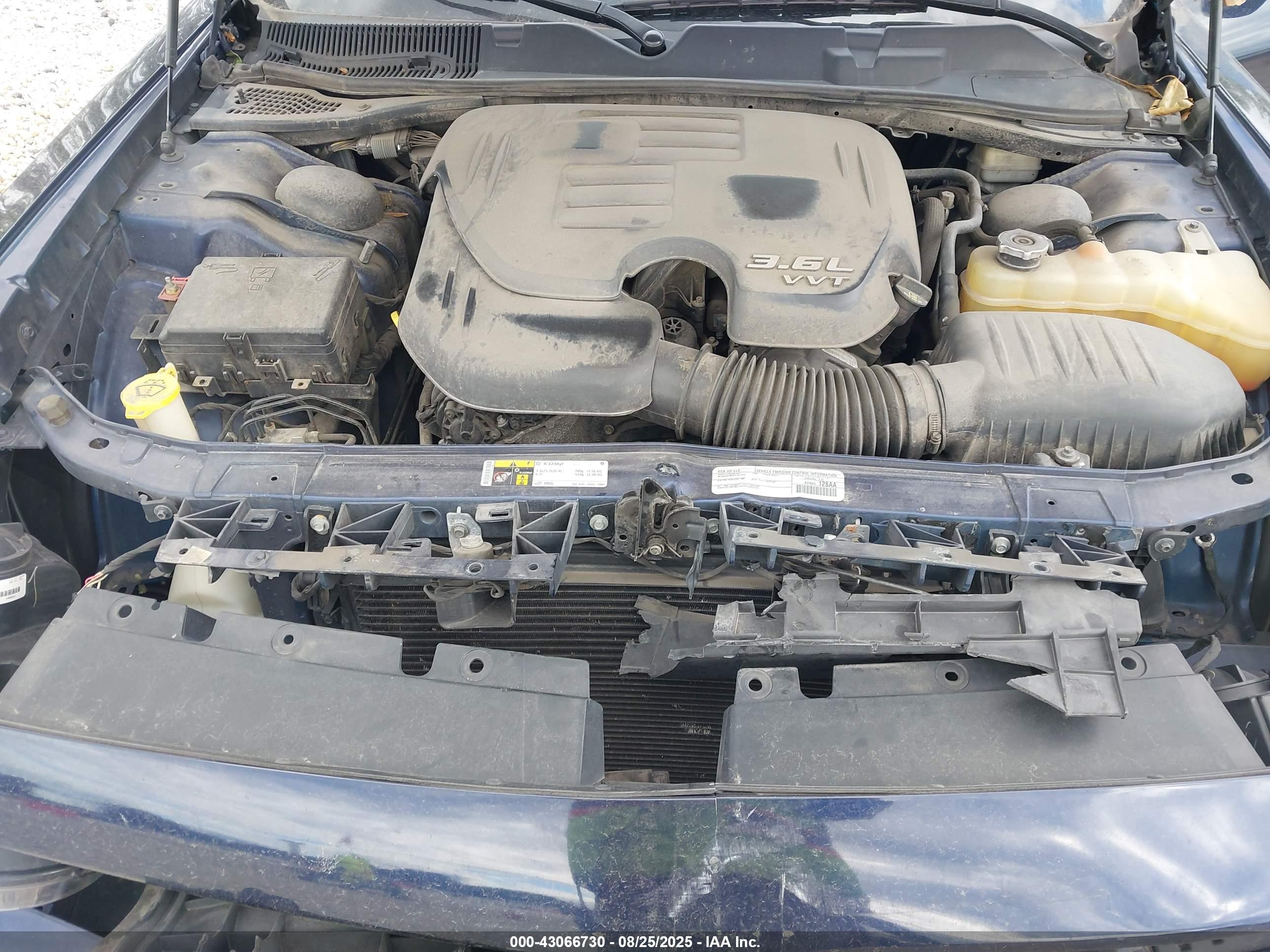 DODGE CHALLENGER image 10