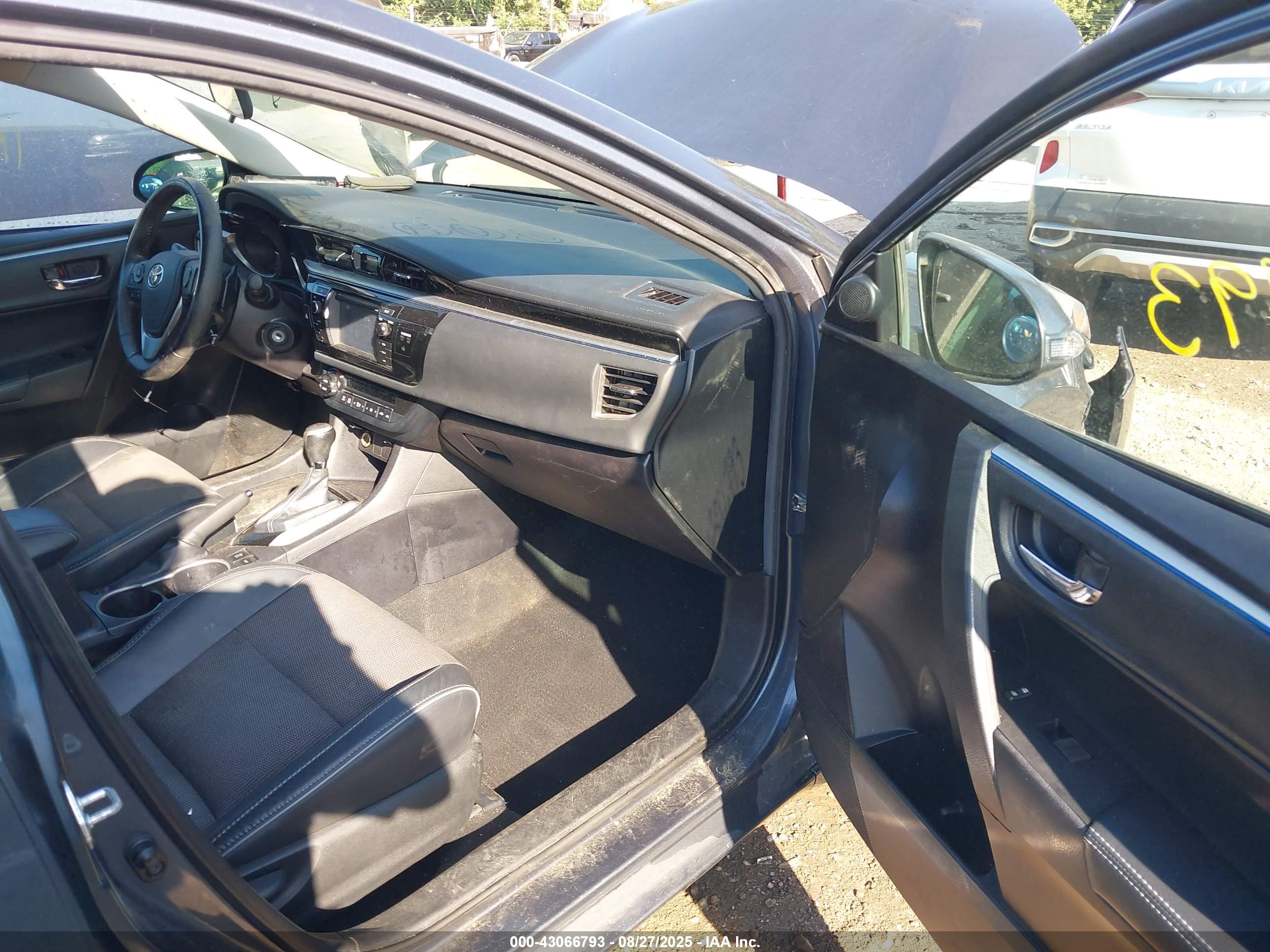 TOYOTA COROLLA image 5