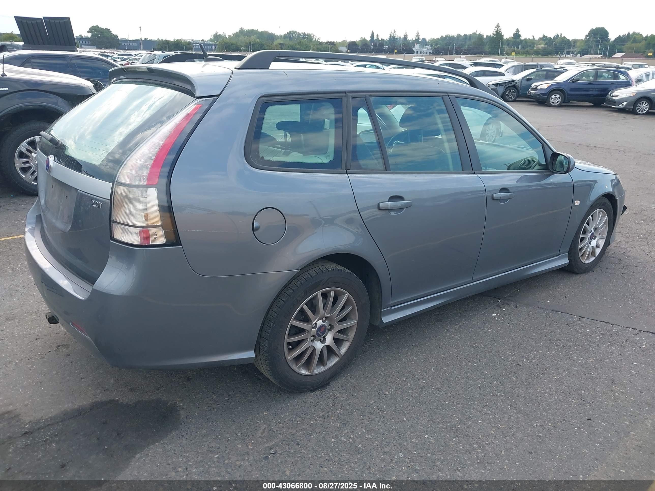 SAAB 9-3 image 4