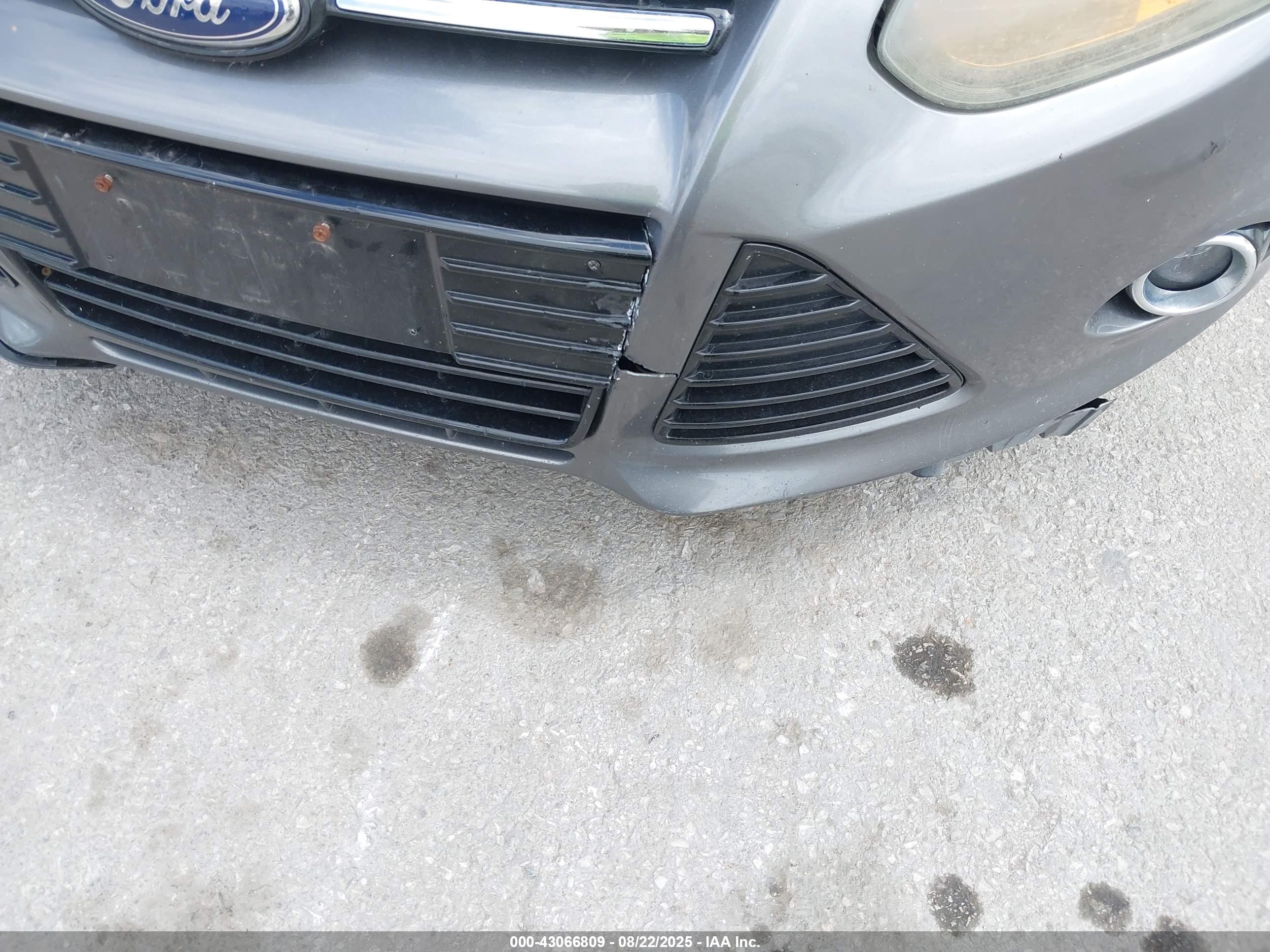 FORD FOCUS image 6