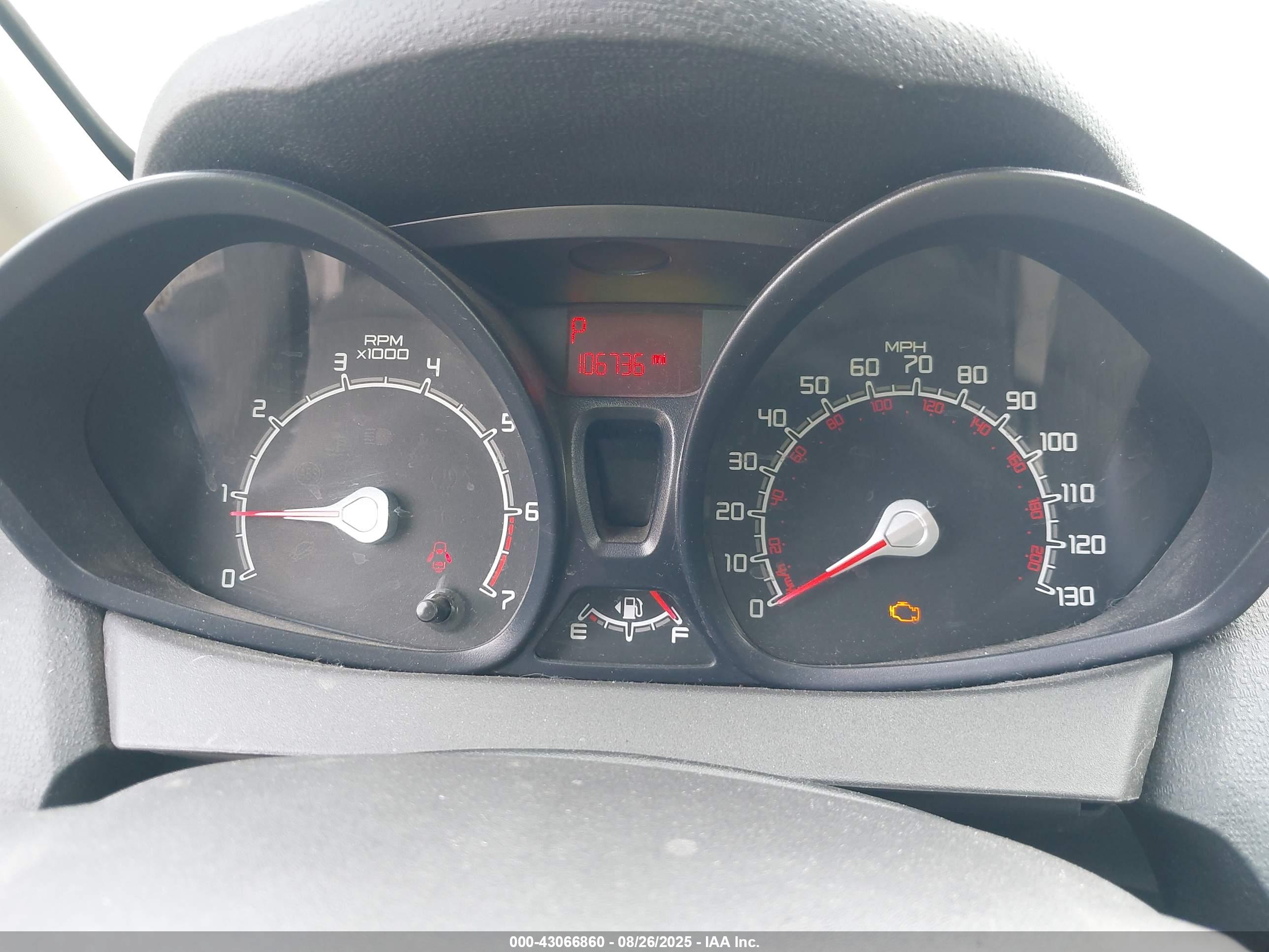 FORD FIESTA image 7
