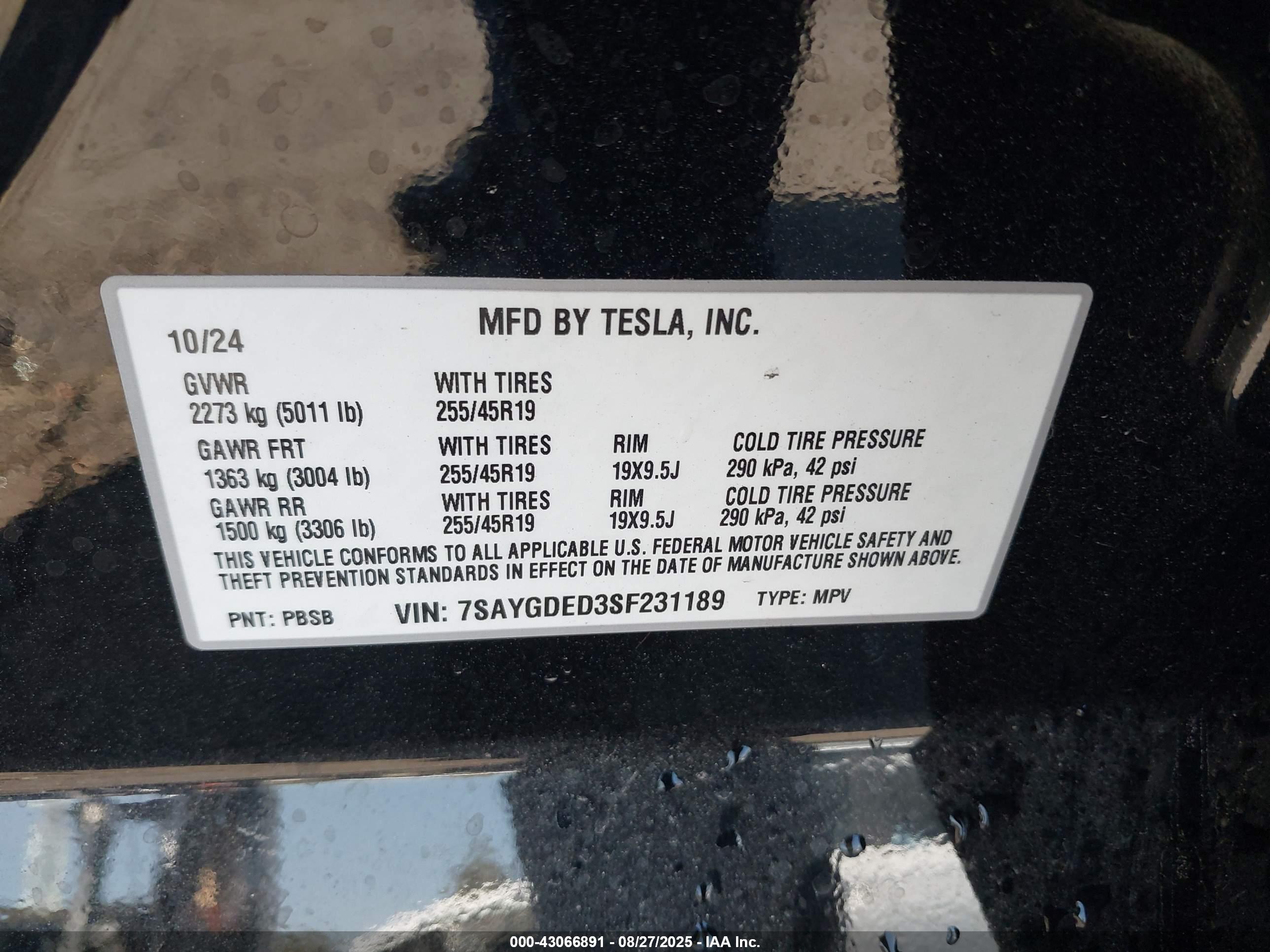 TESLA MODEL image 9