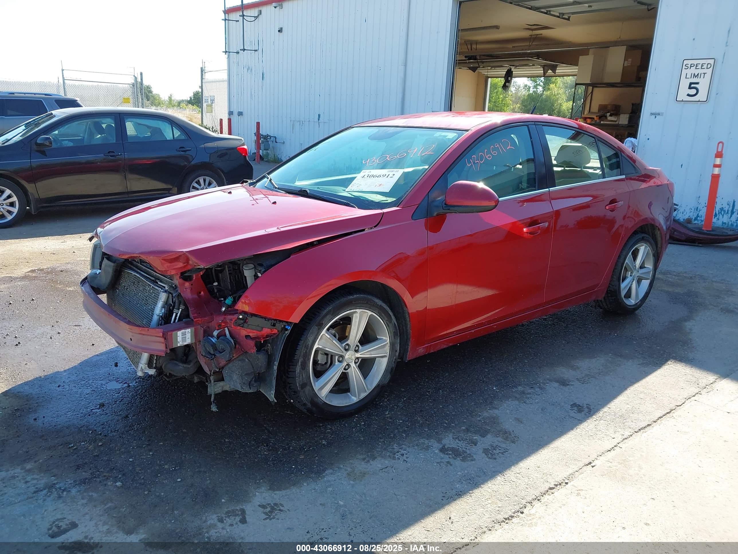CHEVROLET CRUZE image 2