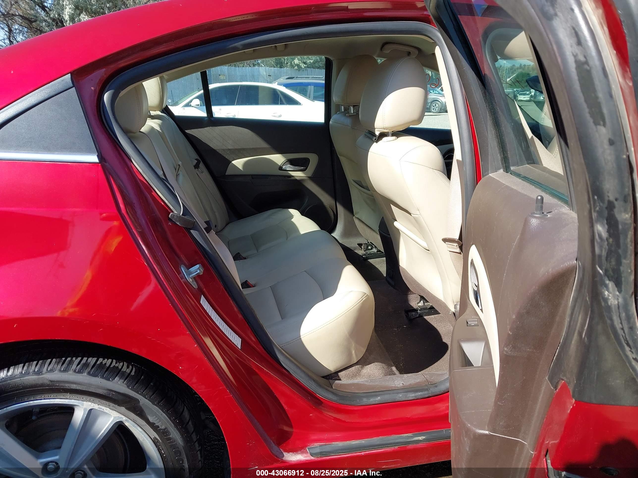 CHEVROLET CRUZE image 8