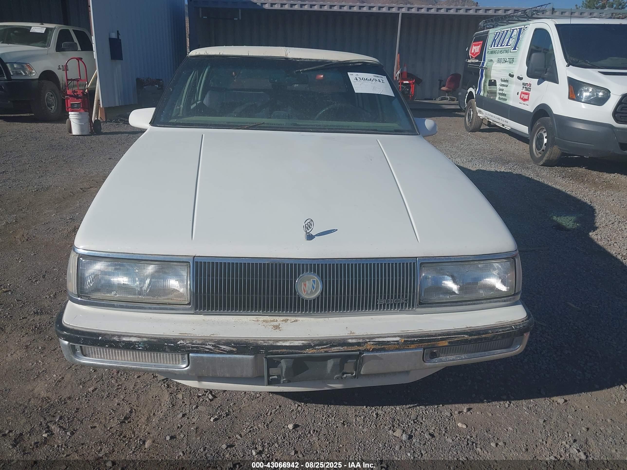 BUICK ELECTRA image 6
