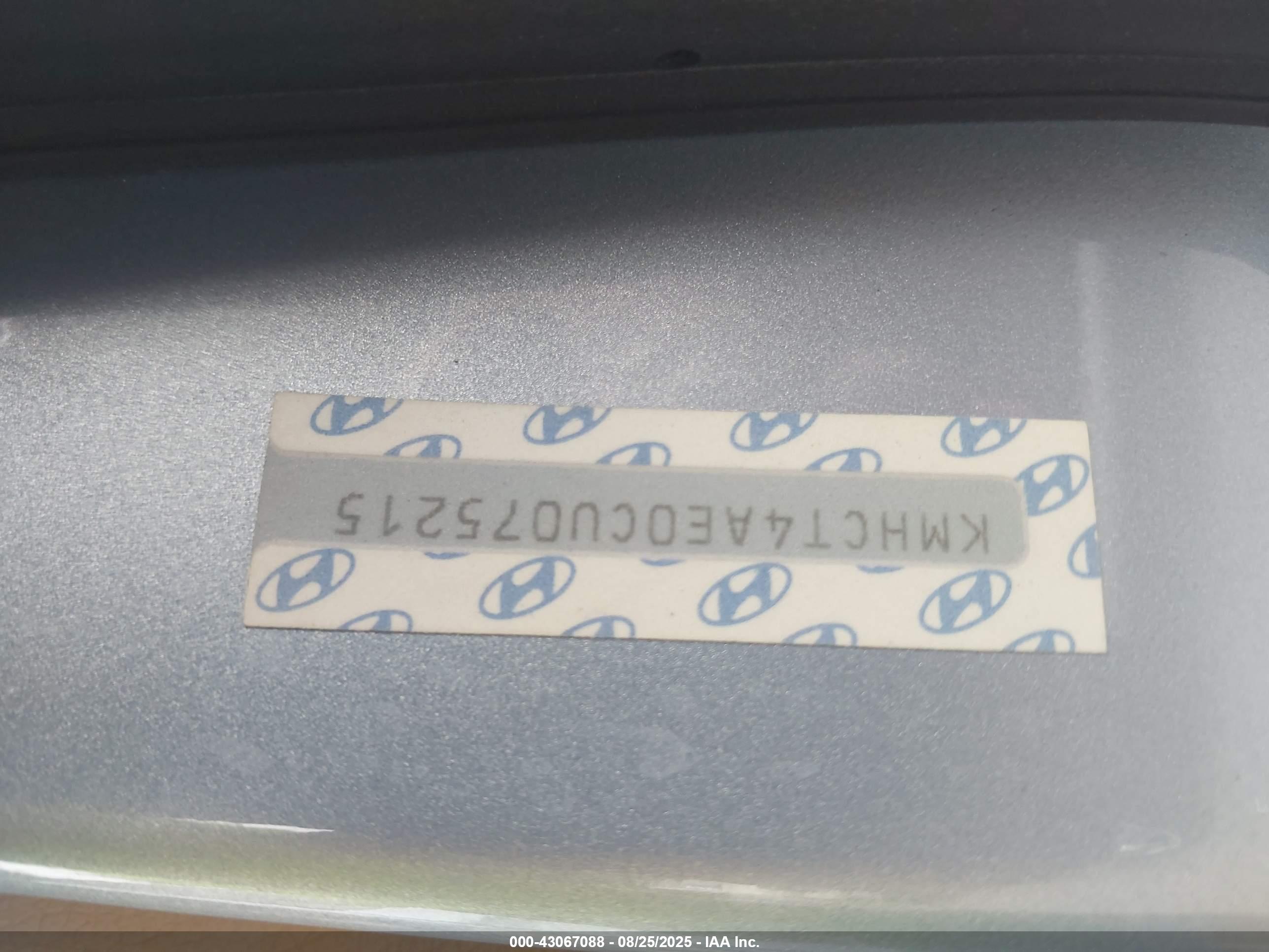 HYUNDAI ACCENT image 9