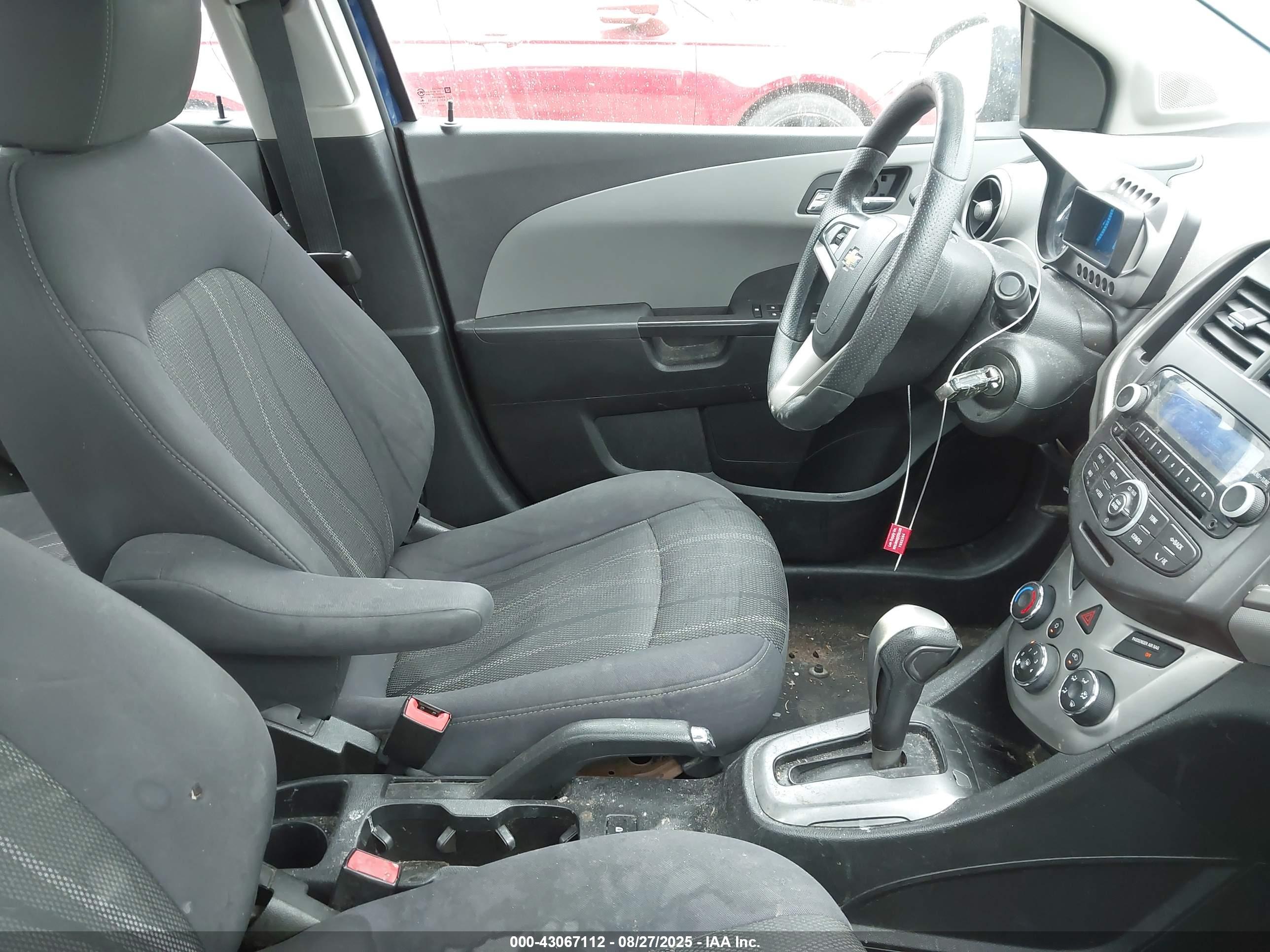 CHEVROLET SONIC image 5