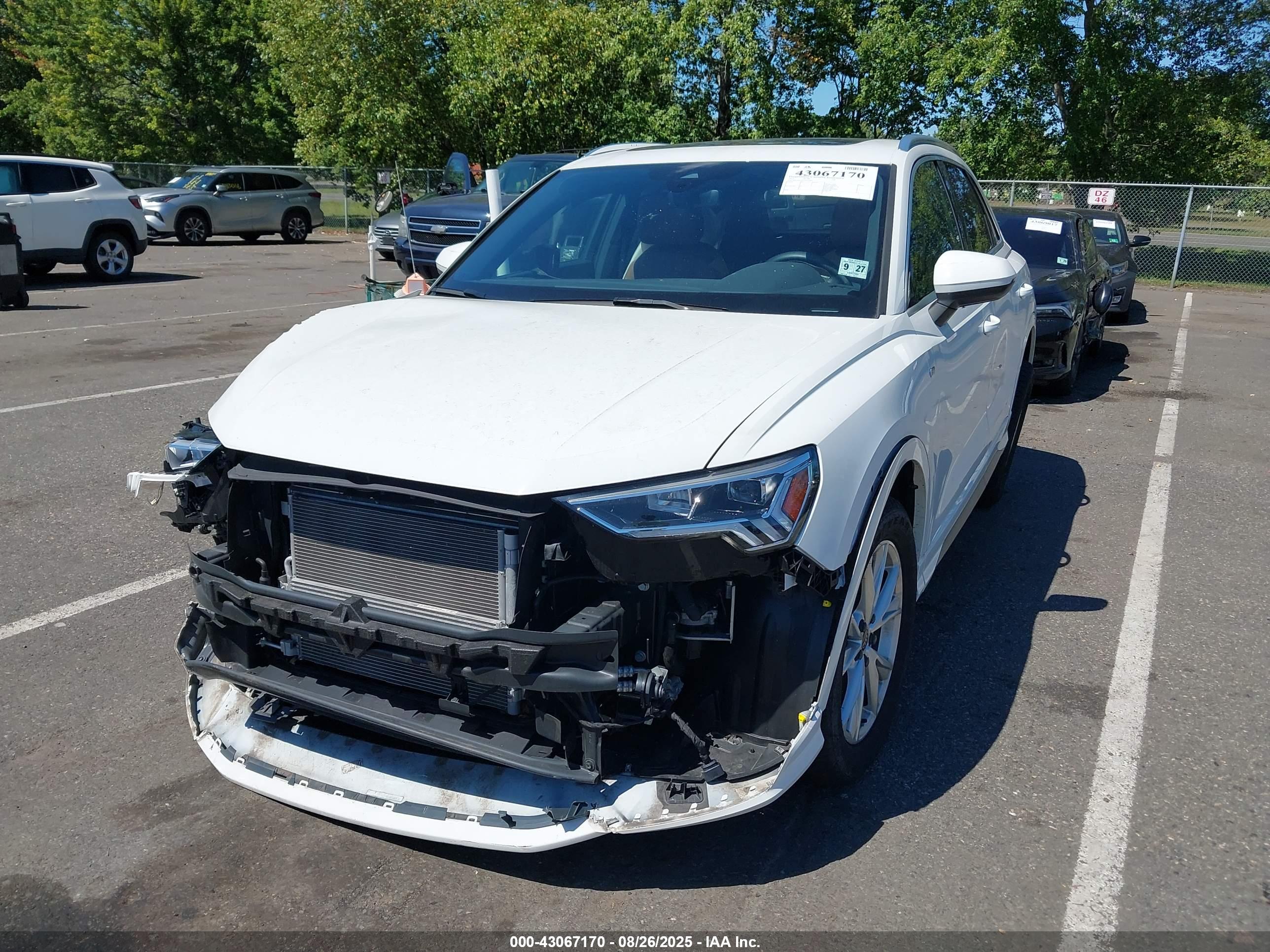 AUDI Q3 image 2