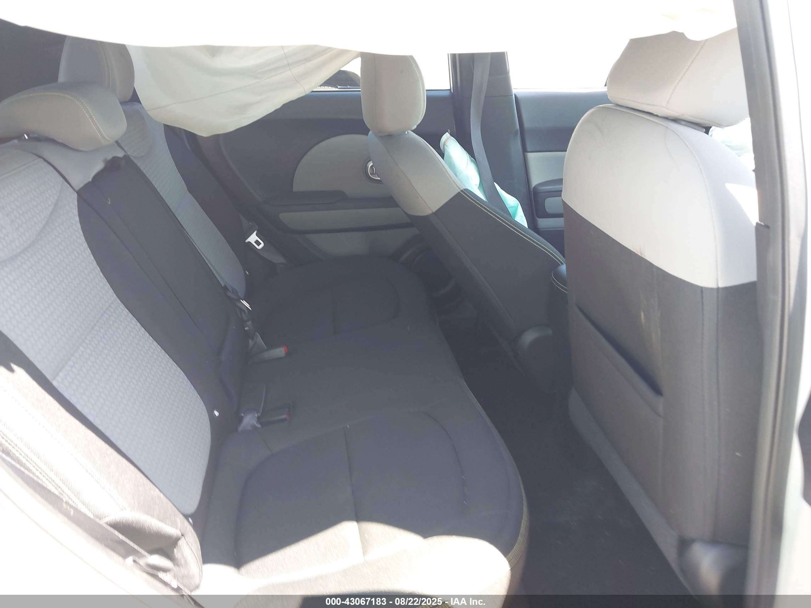 KIA SOUL image 8