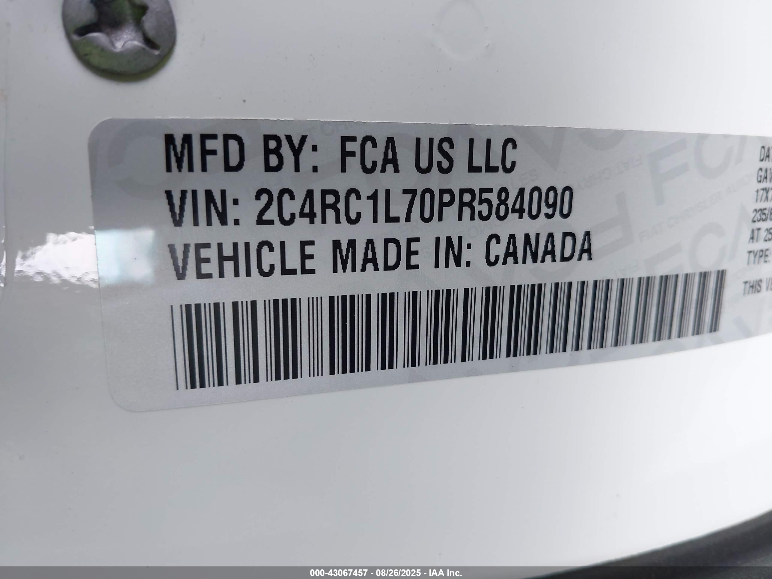 CHRYSLER PACIFICA image 9
