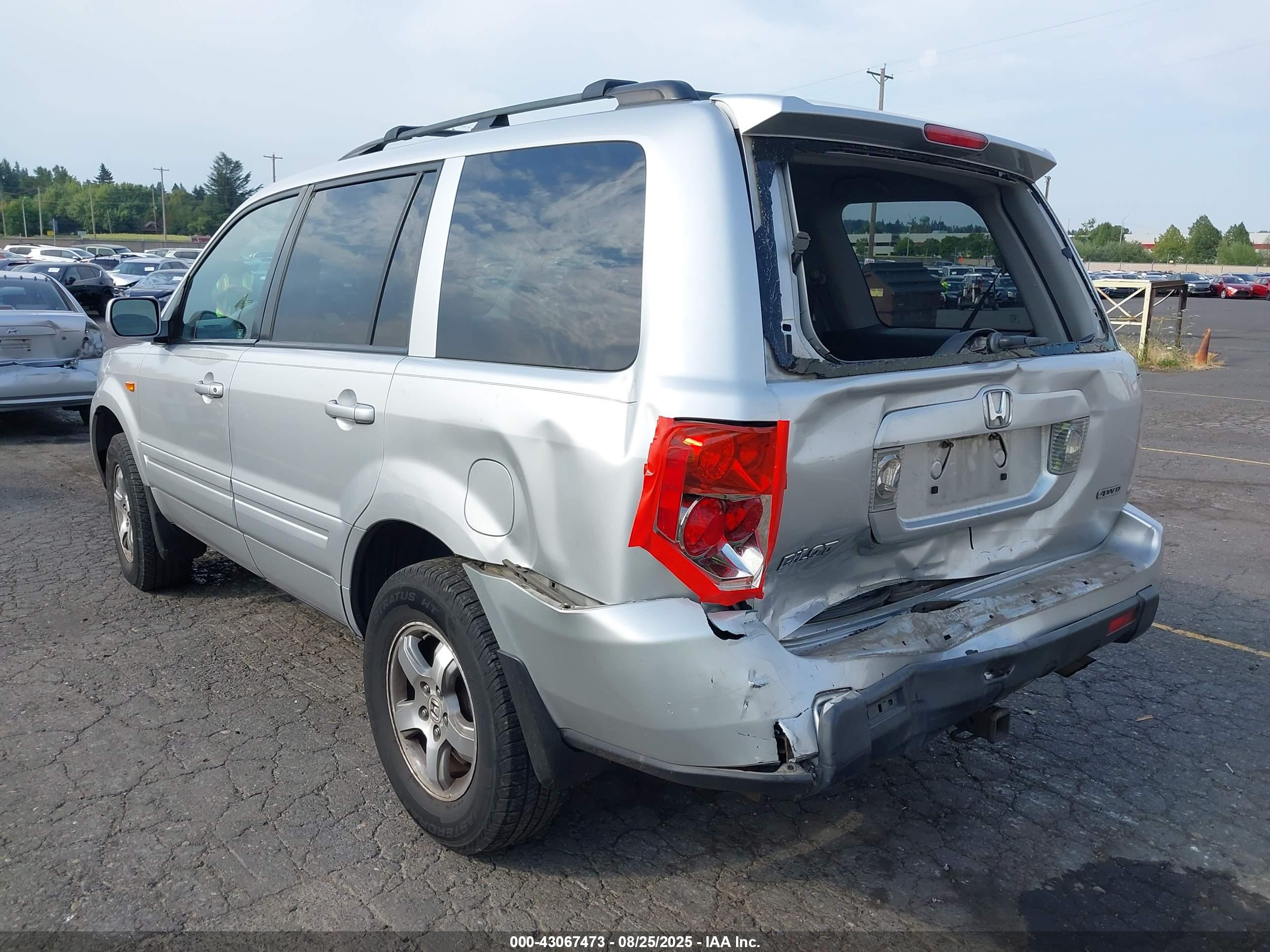 HONDA PILOT image 3