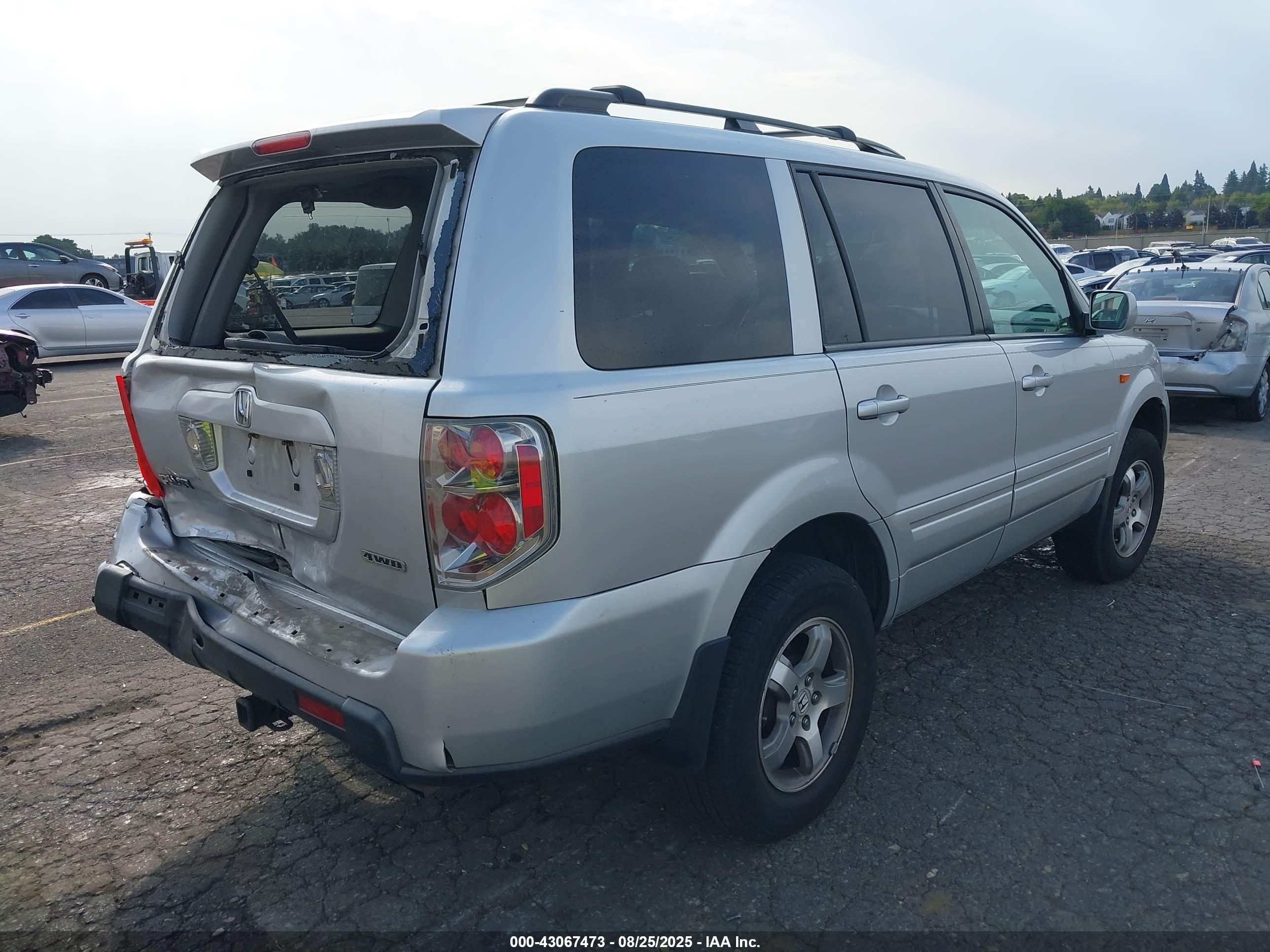 HONDA PILOT image 4