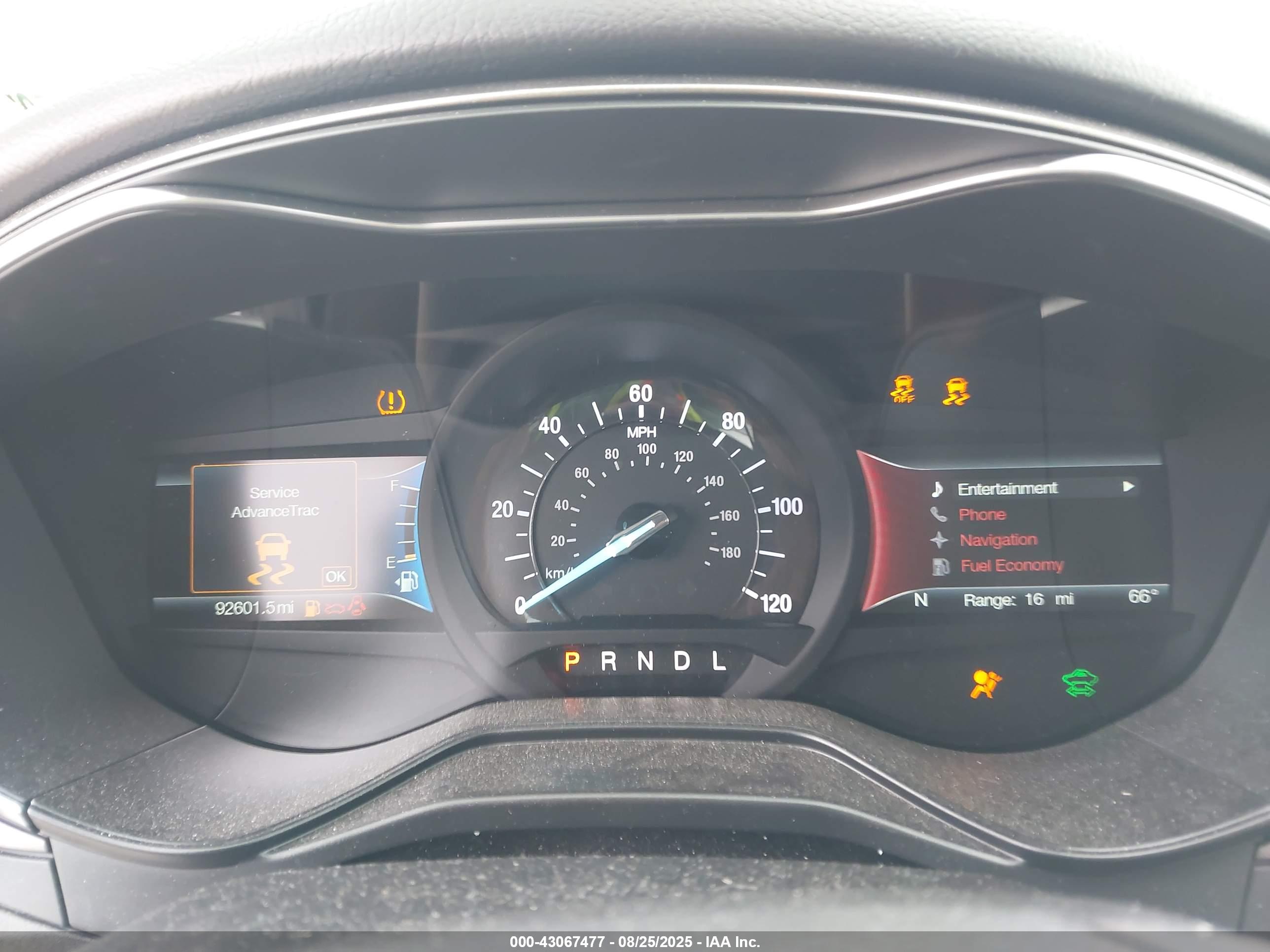 FORD FUSION image 7