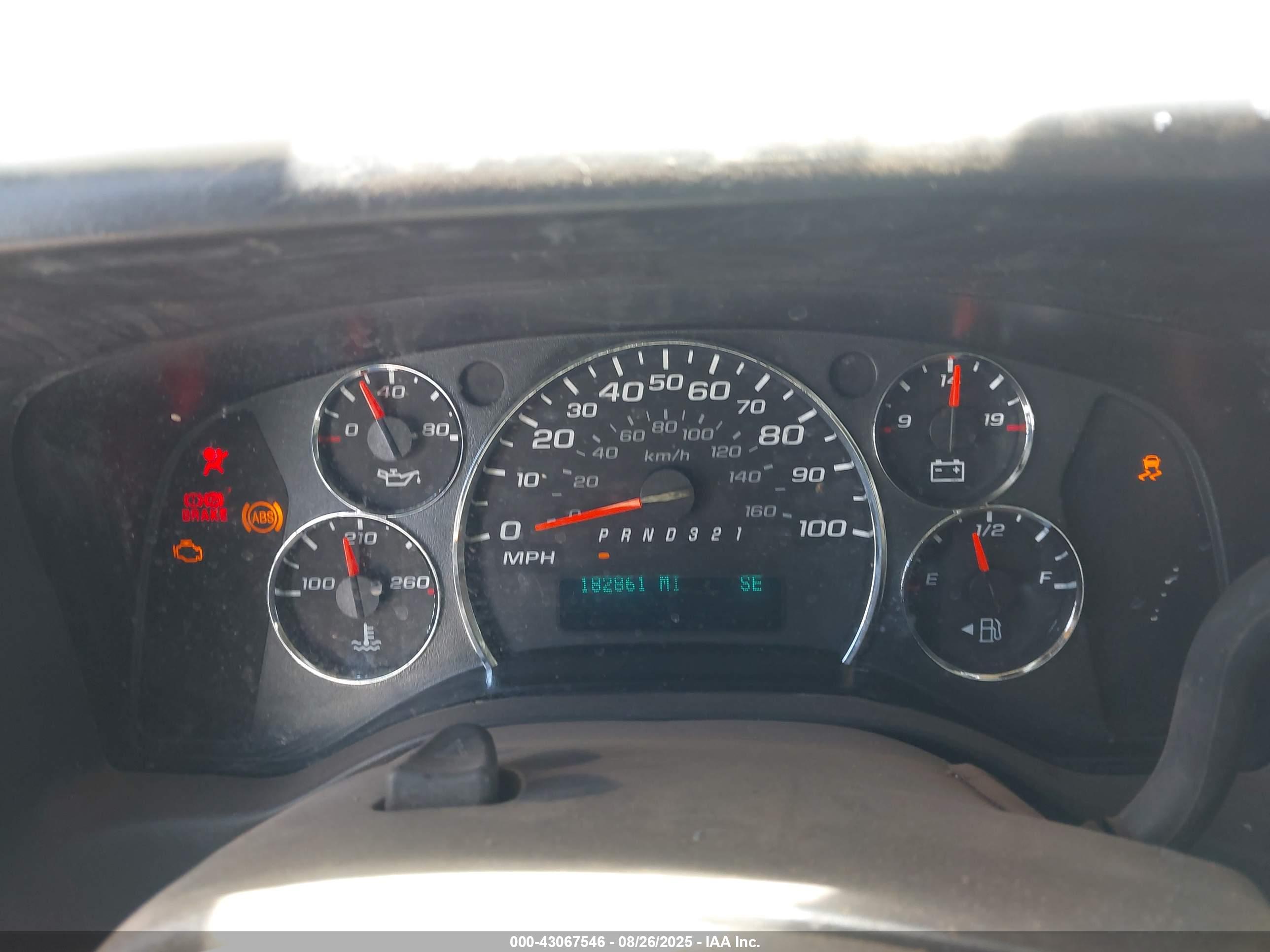 CHEVROLET EXPRESS image 7