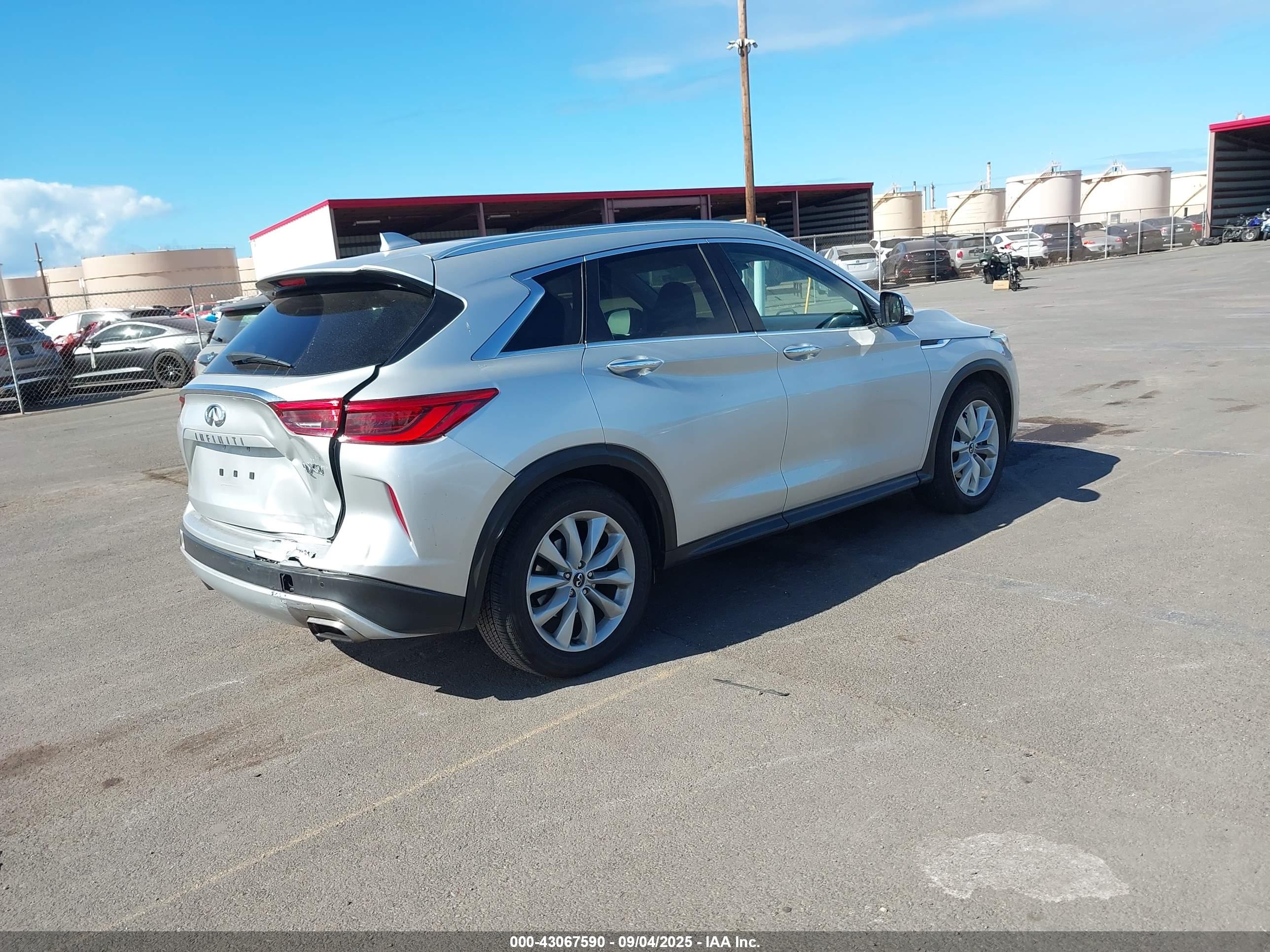 INFINITI QX50 image 4