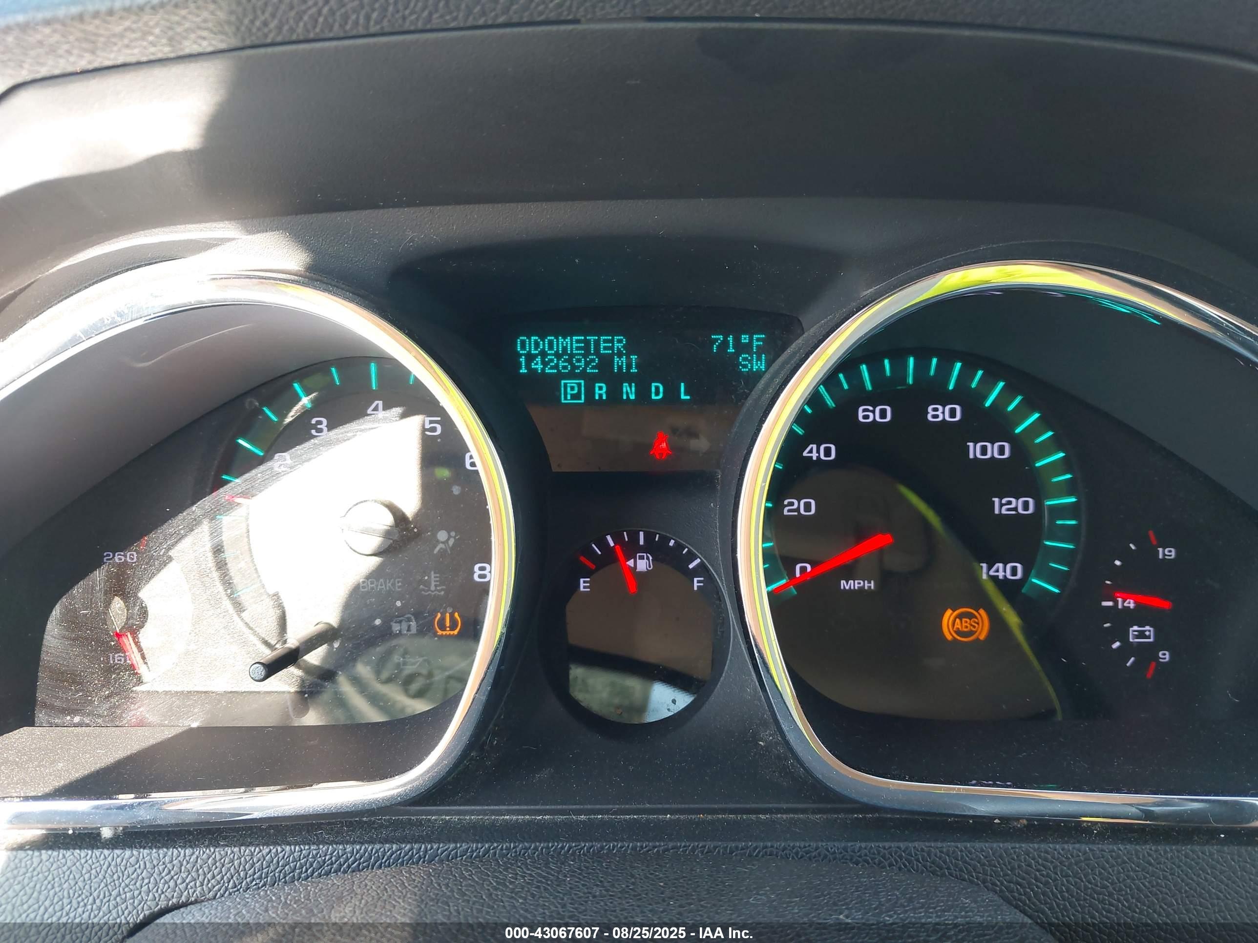 CHEVROLET TRAVERSE image 7