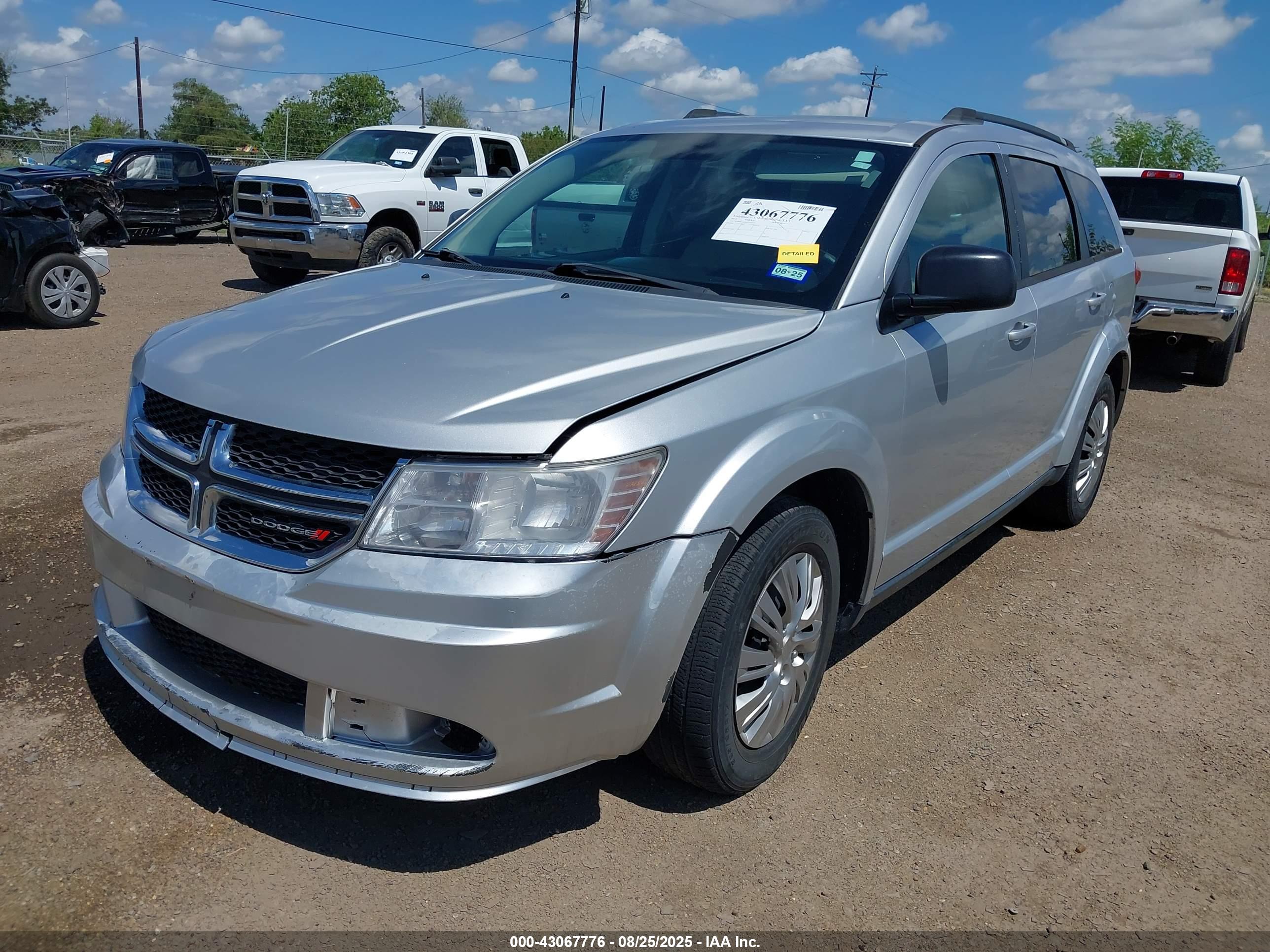 DODGE JOURNEY image 2
