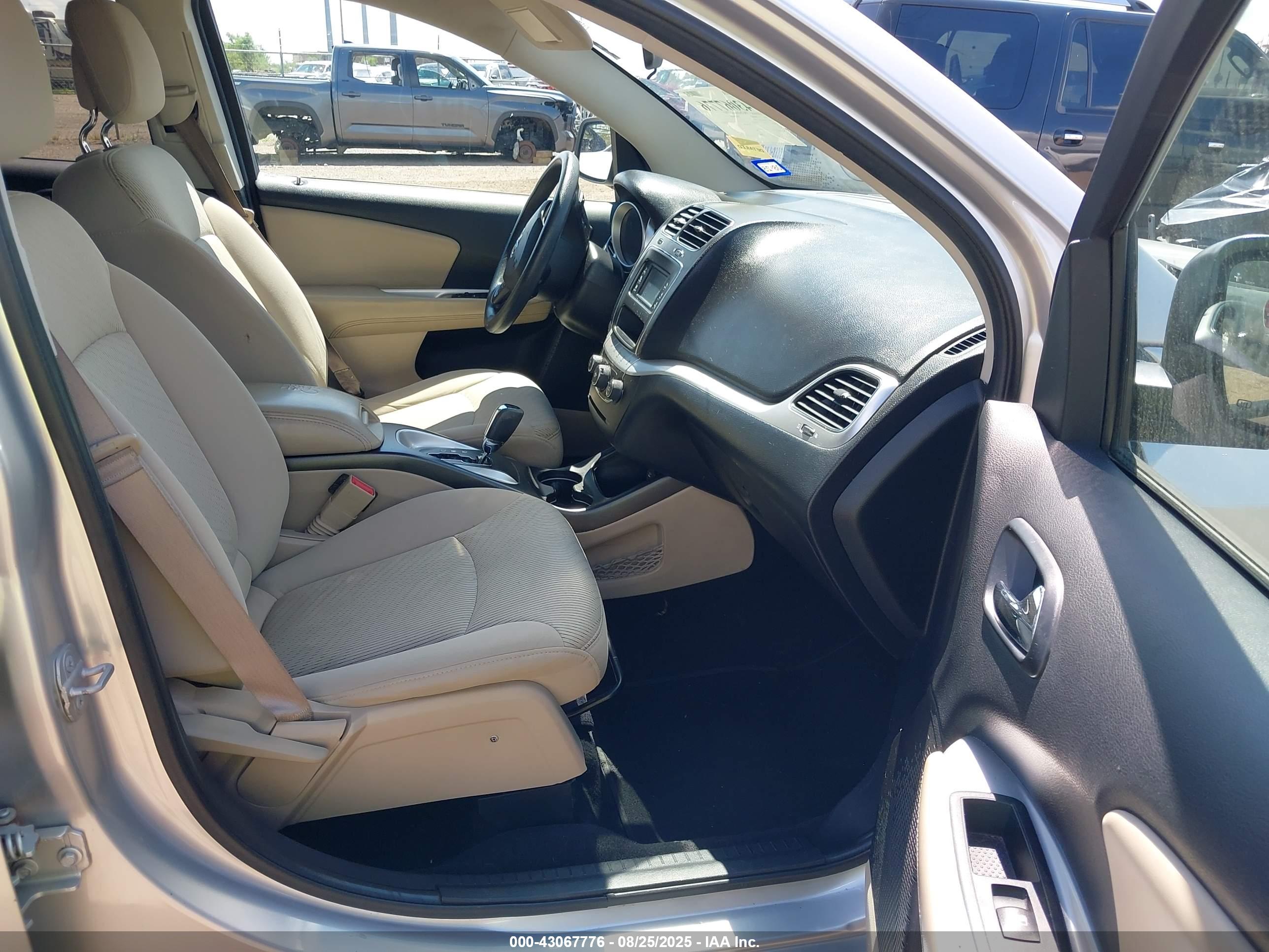 DODGE JOURNEY image 5