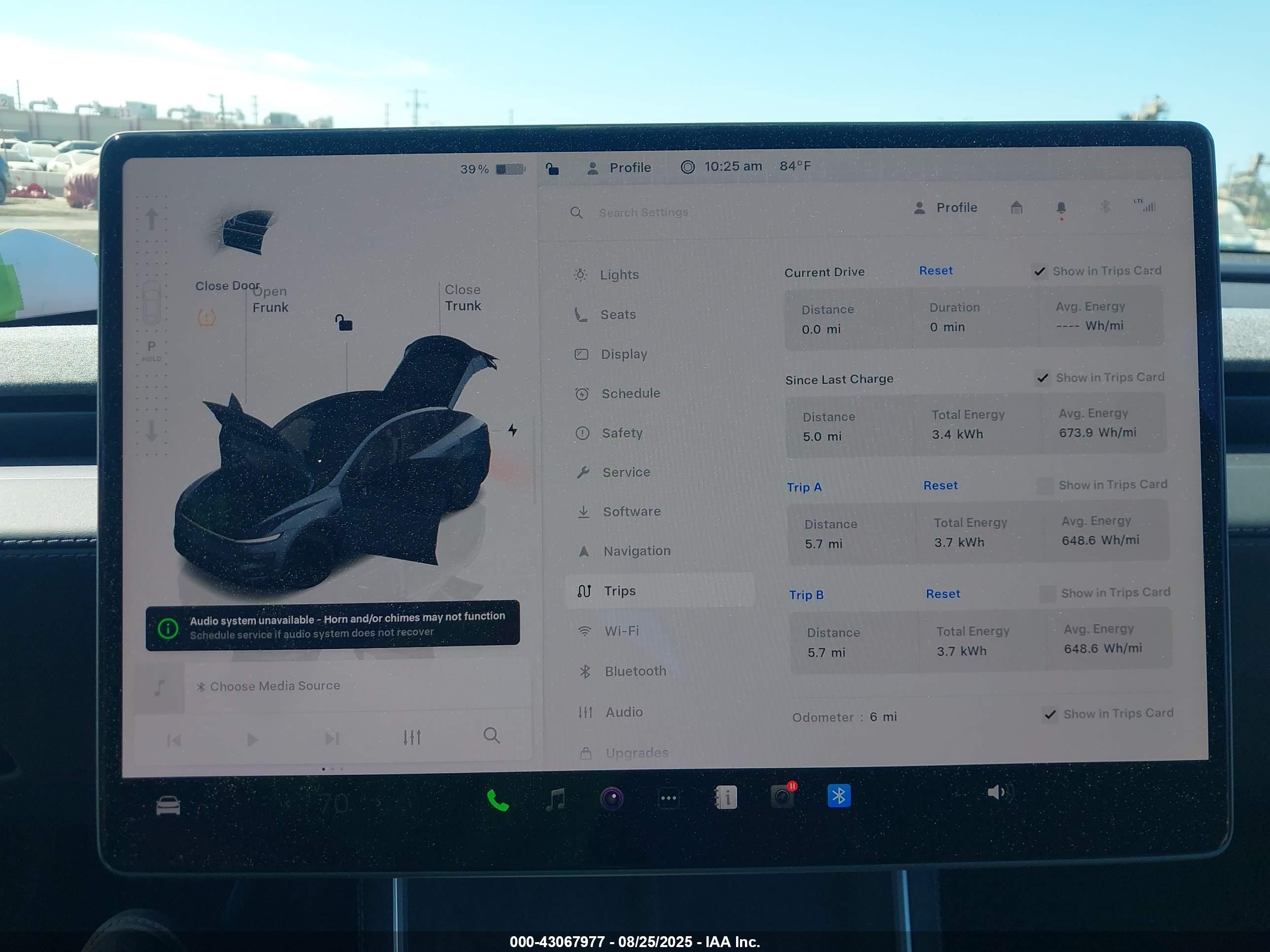 TESLA MODEL image 7