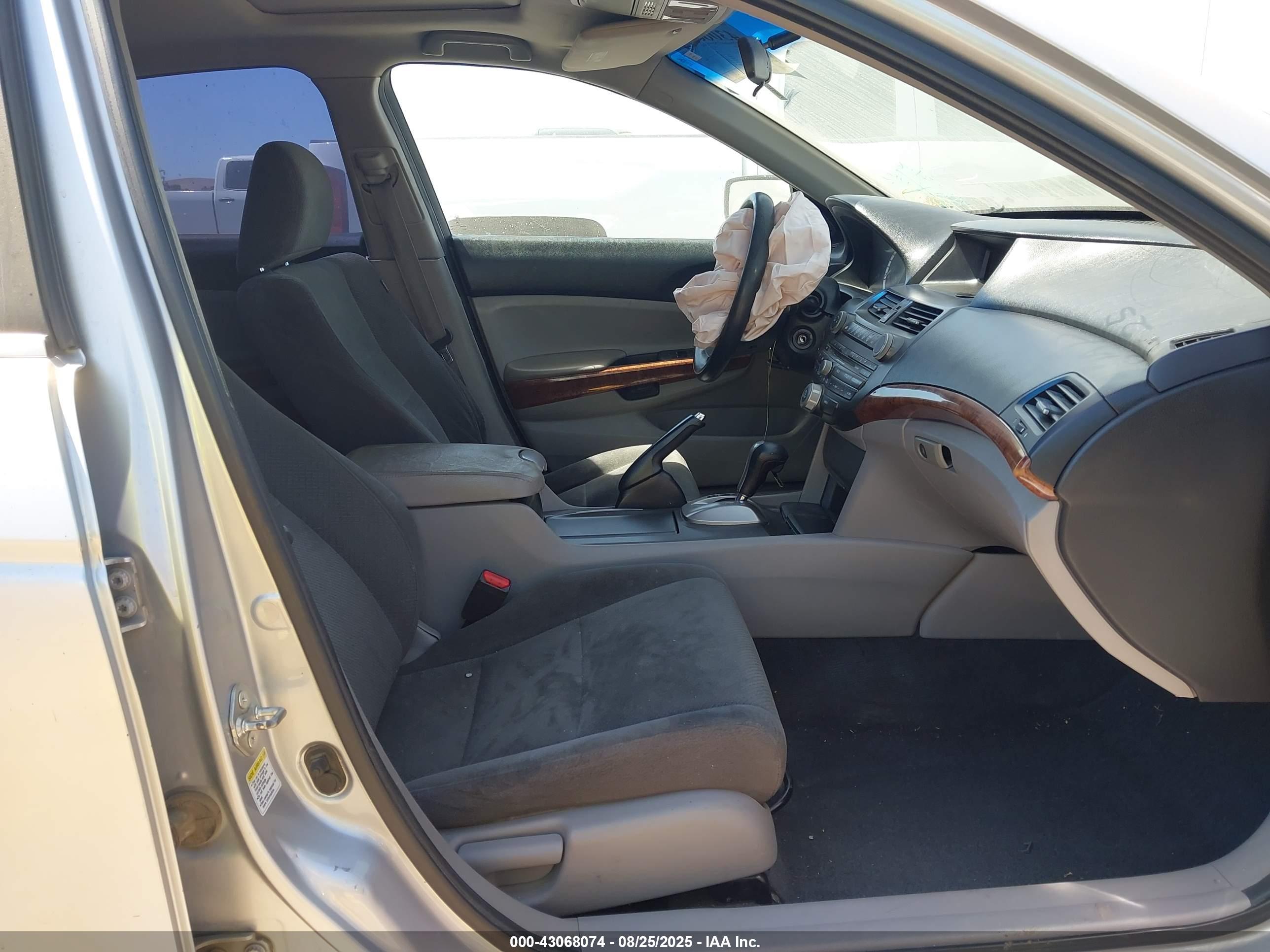 HONDA ACCORD image 5