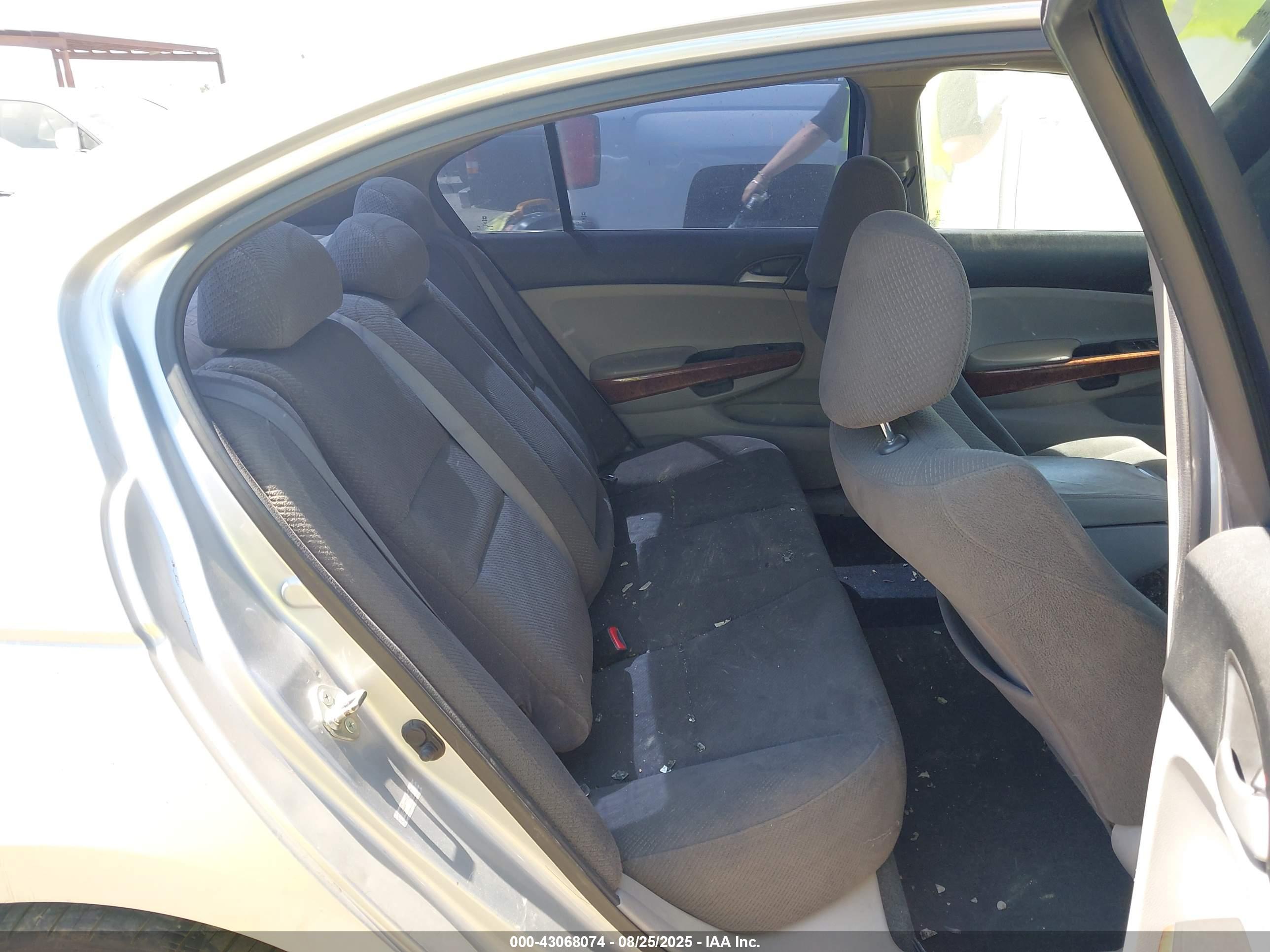 HONDA ACCORD image 8
