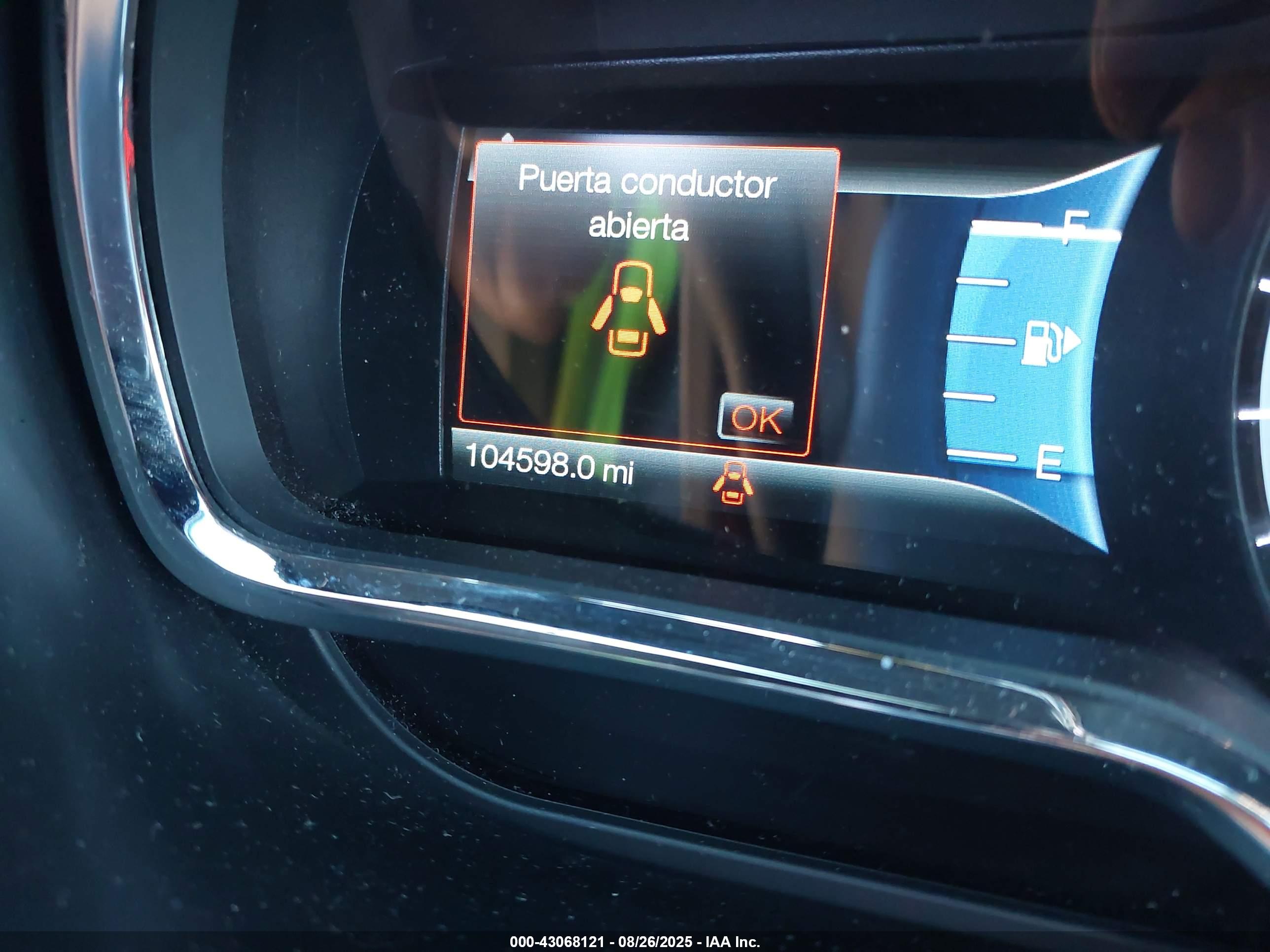 LINCOLN MKT image 7