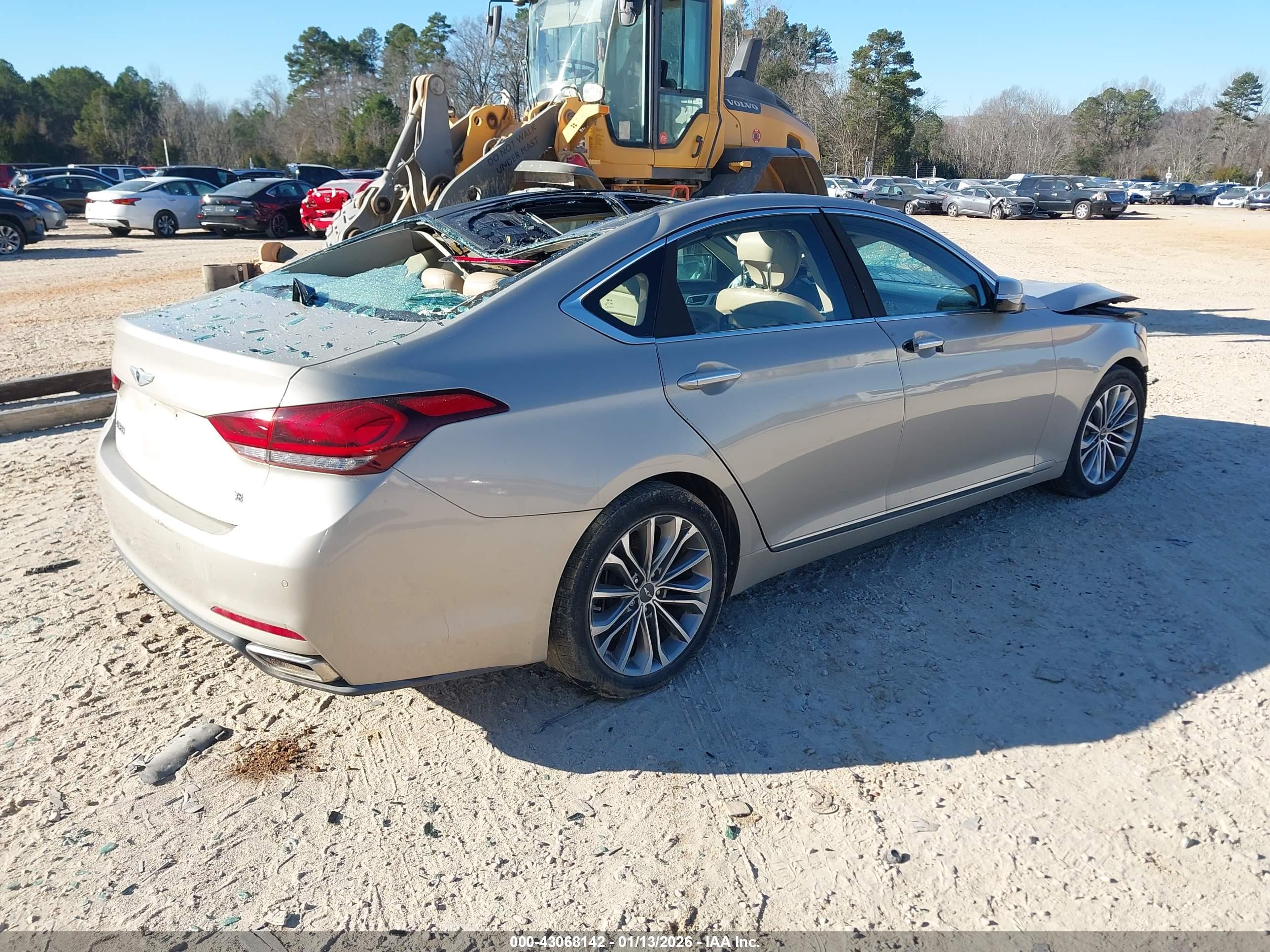 HYUNDAI GENESIS image 4