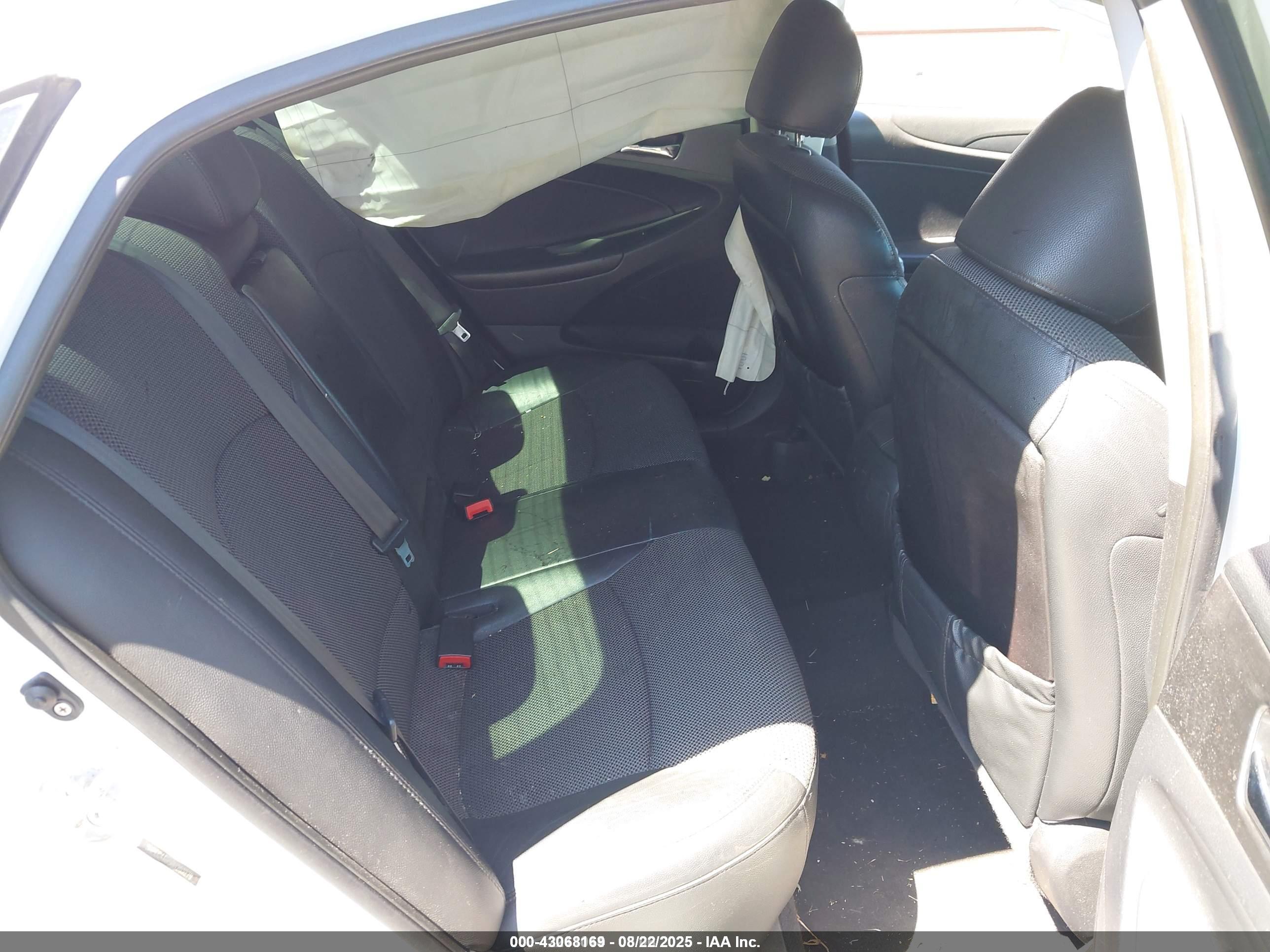 HYUNDAI SONATA image 8