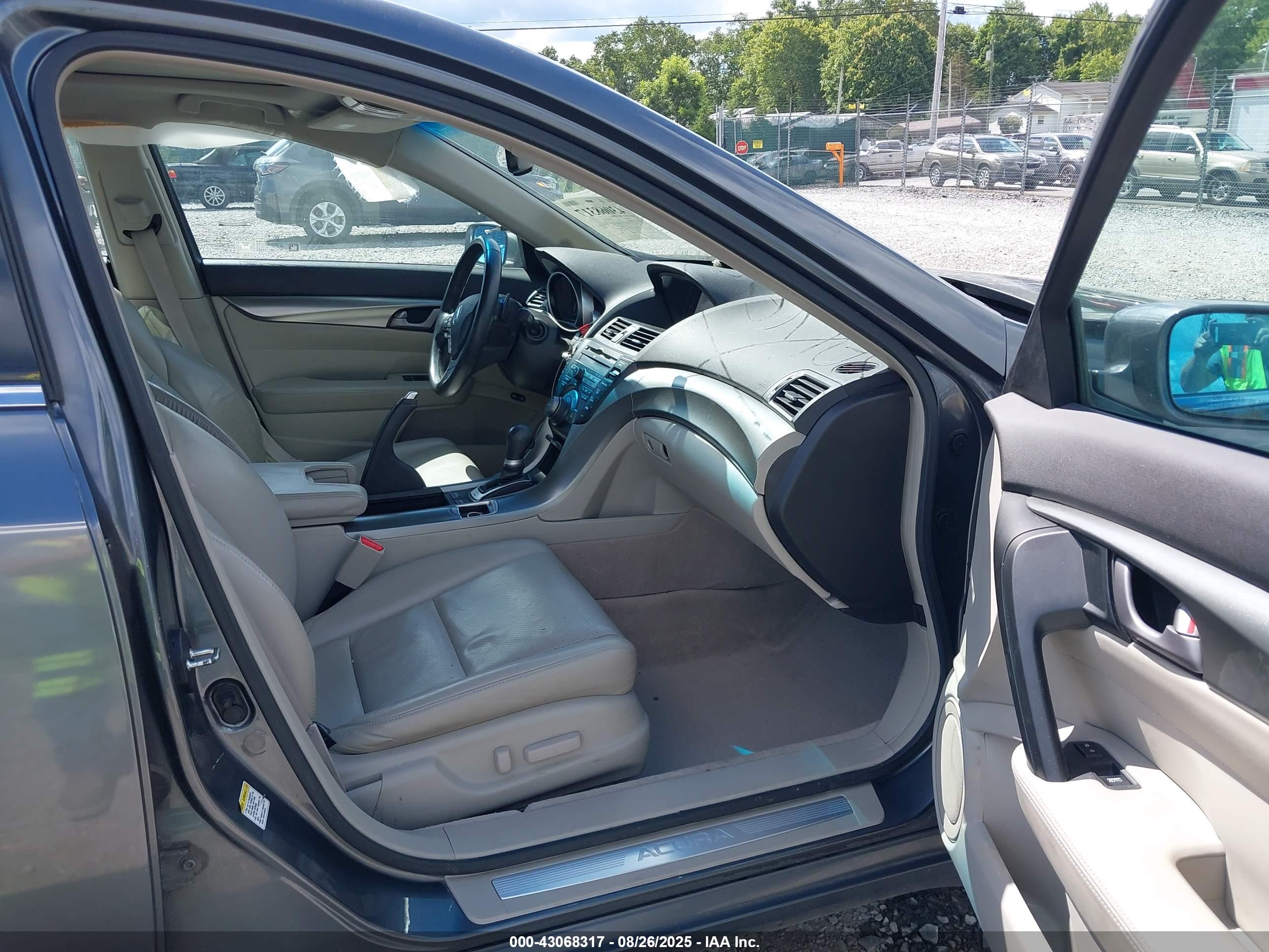 ACURA TL image 5