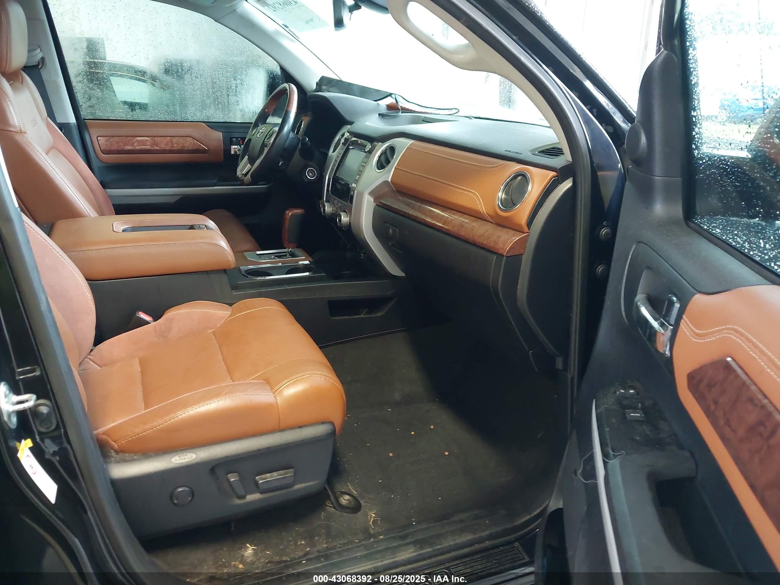 TOYOTA TUNDRA image 5