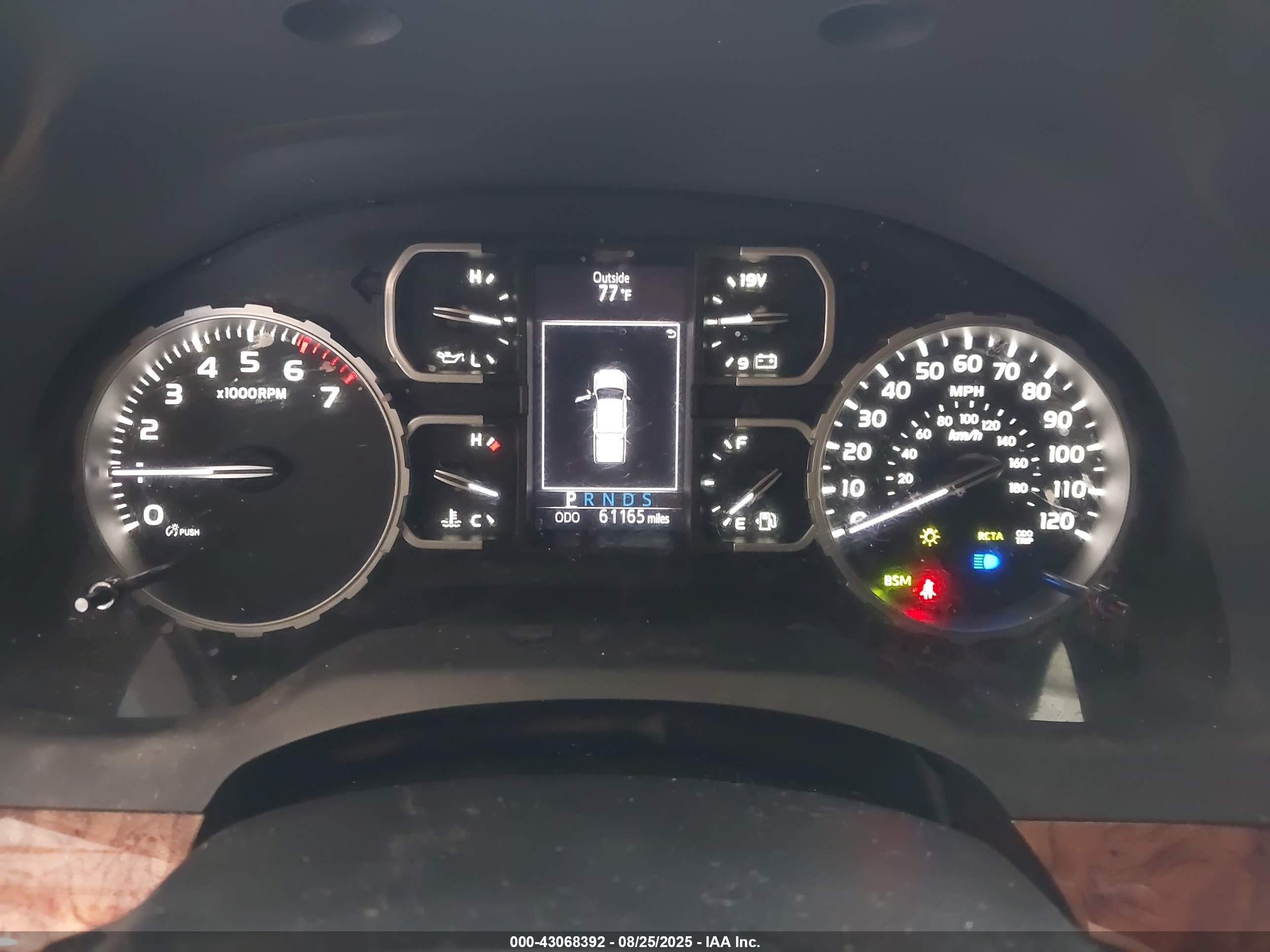 TOYOTA TUNDRA image 7