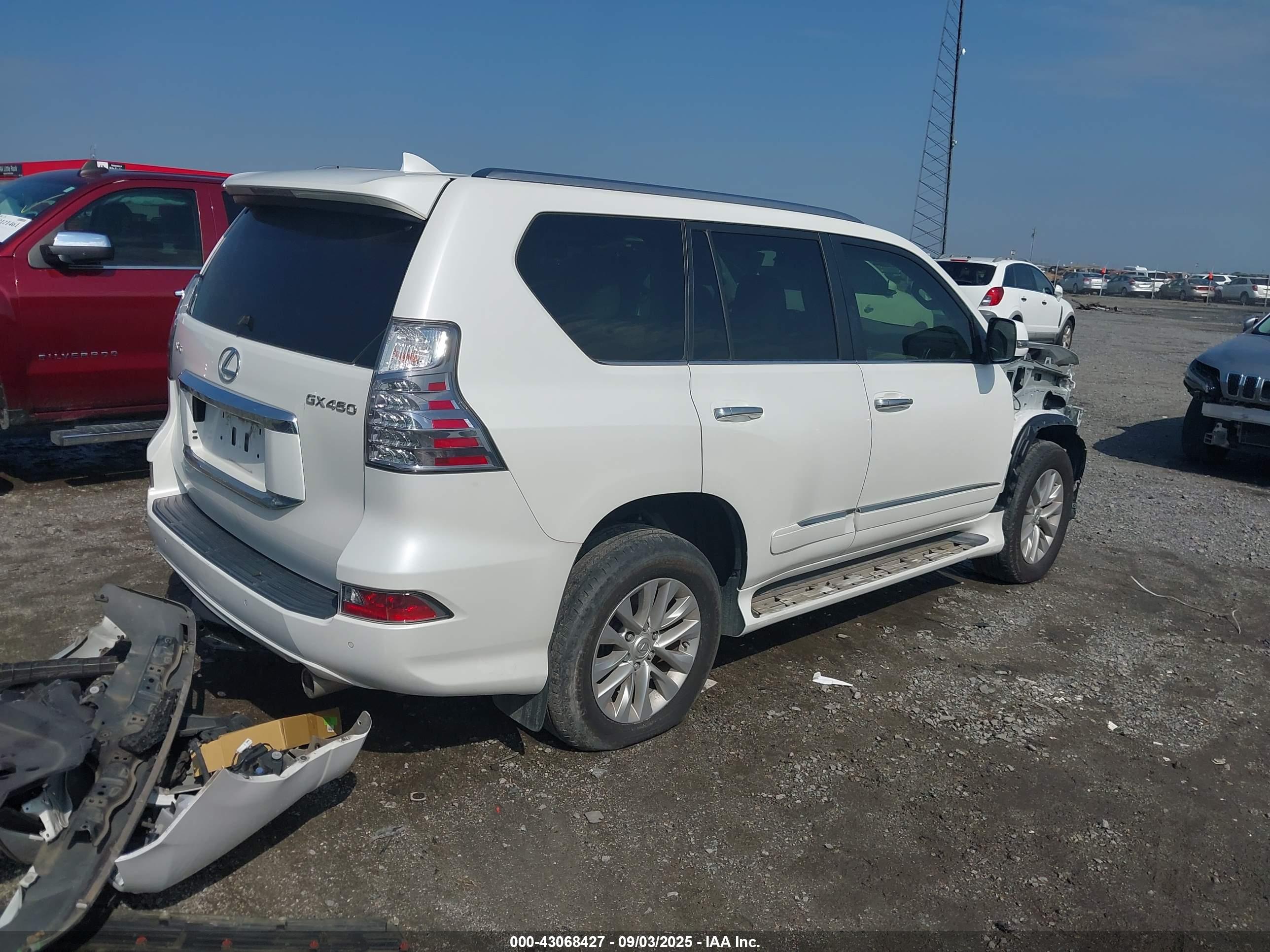 LEXUS GX image 4