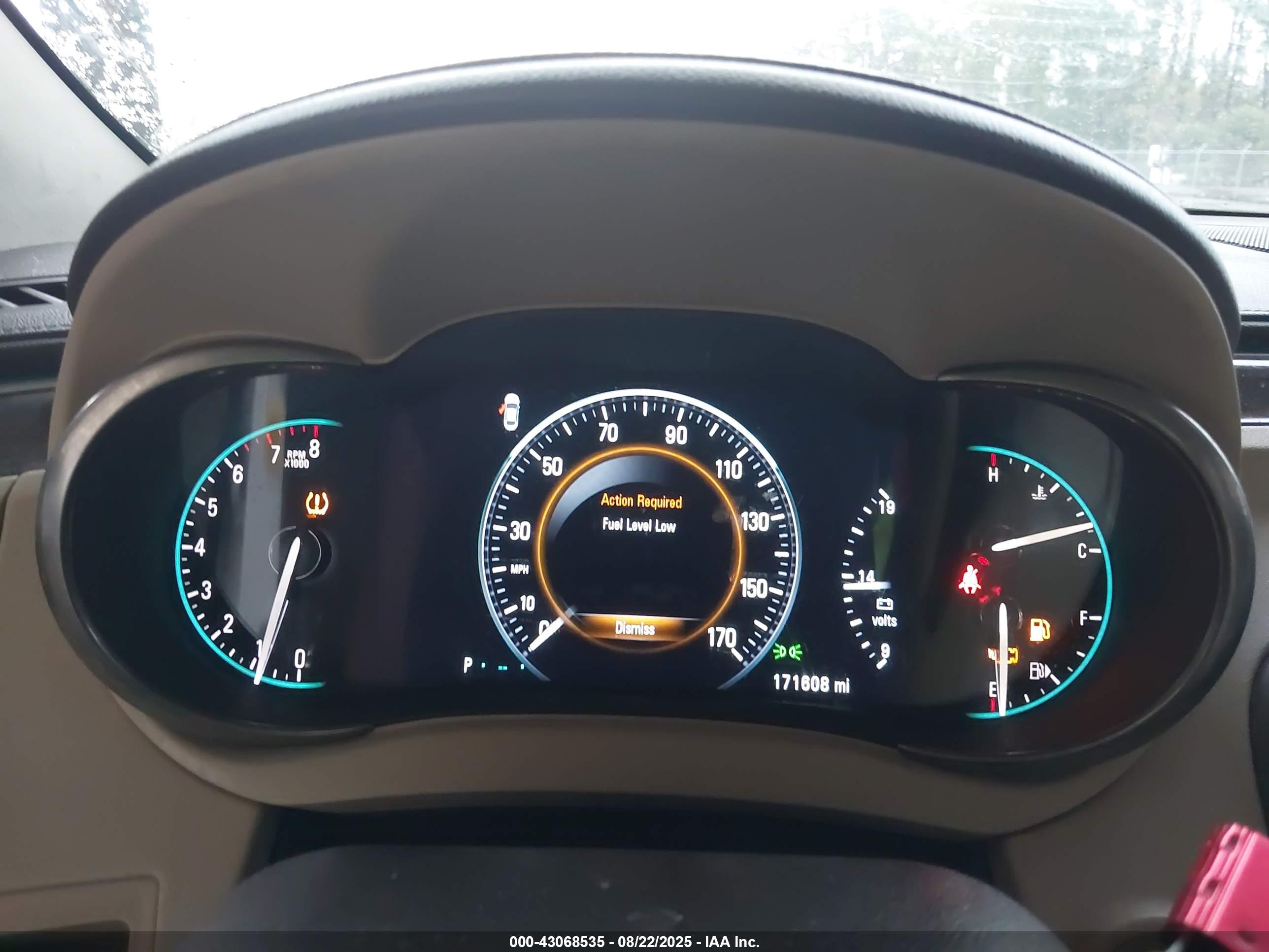 BUICK LACROSSE image 7