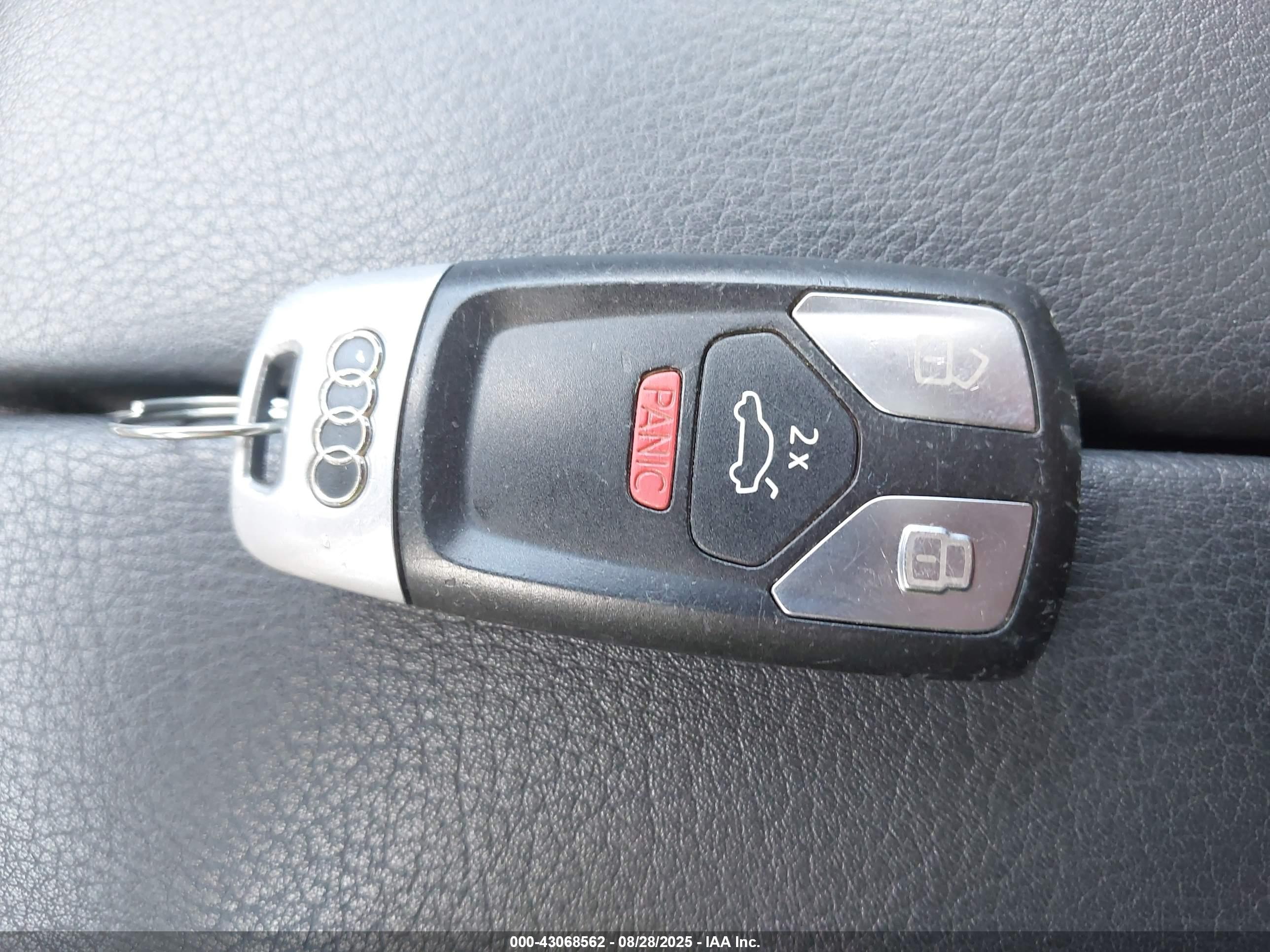 AUDI Q7 image 11