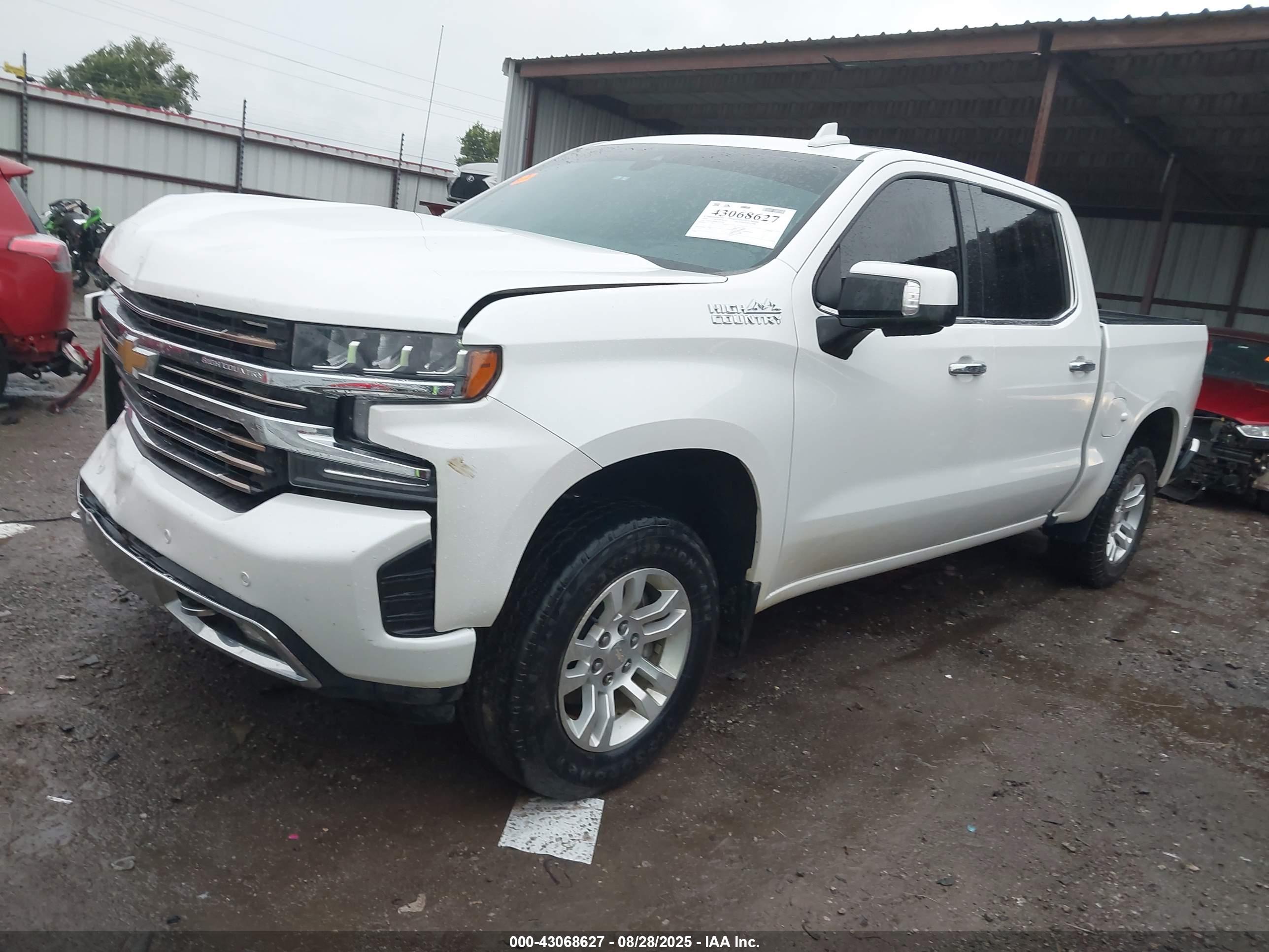 CHEVROLET SILVERADO image 2