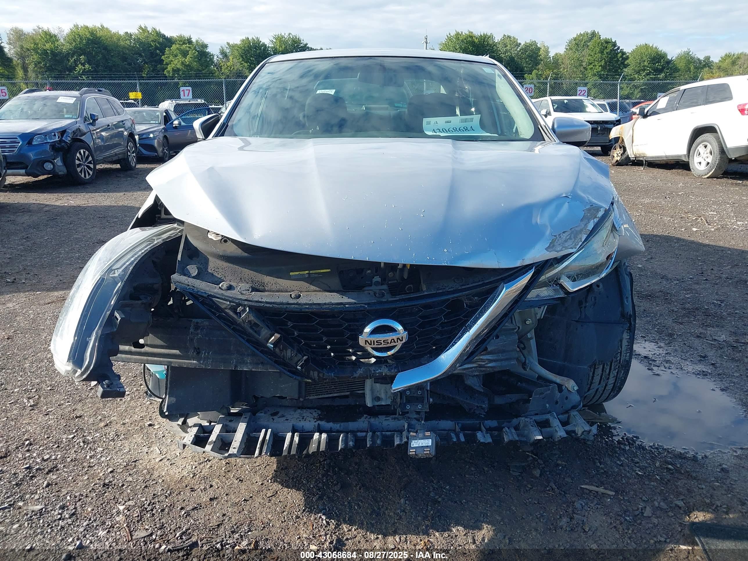 NISSAN SENTRA image 6