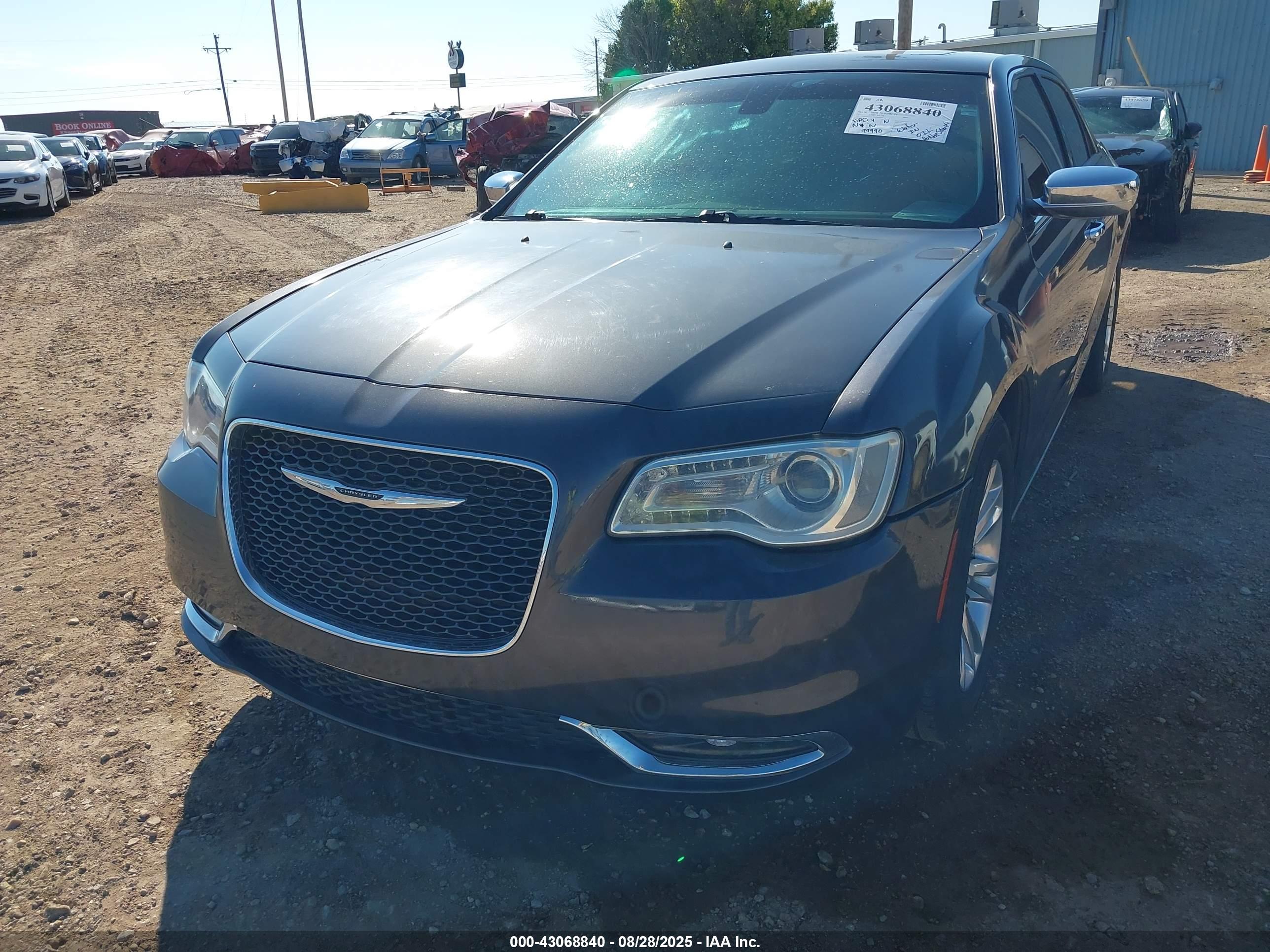 CHRYSLER 300C image 6