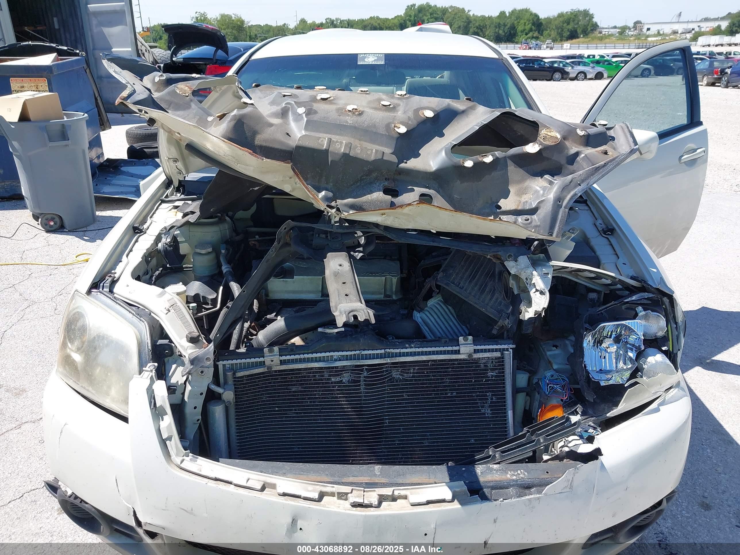 MITSUBISHI GALANT image 10