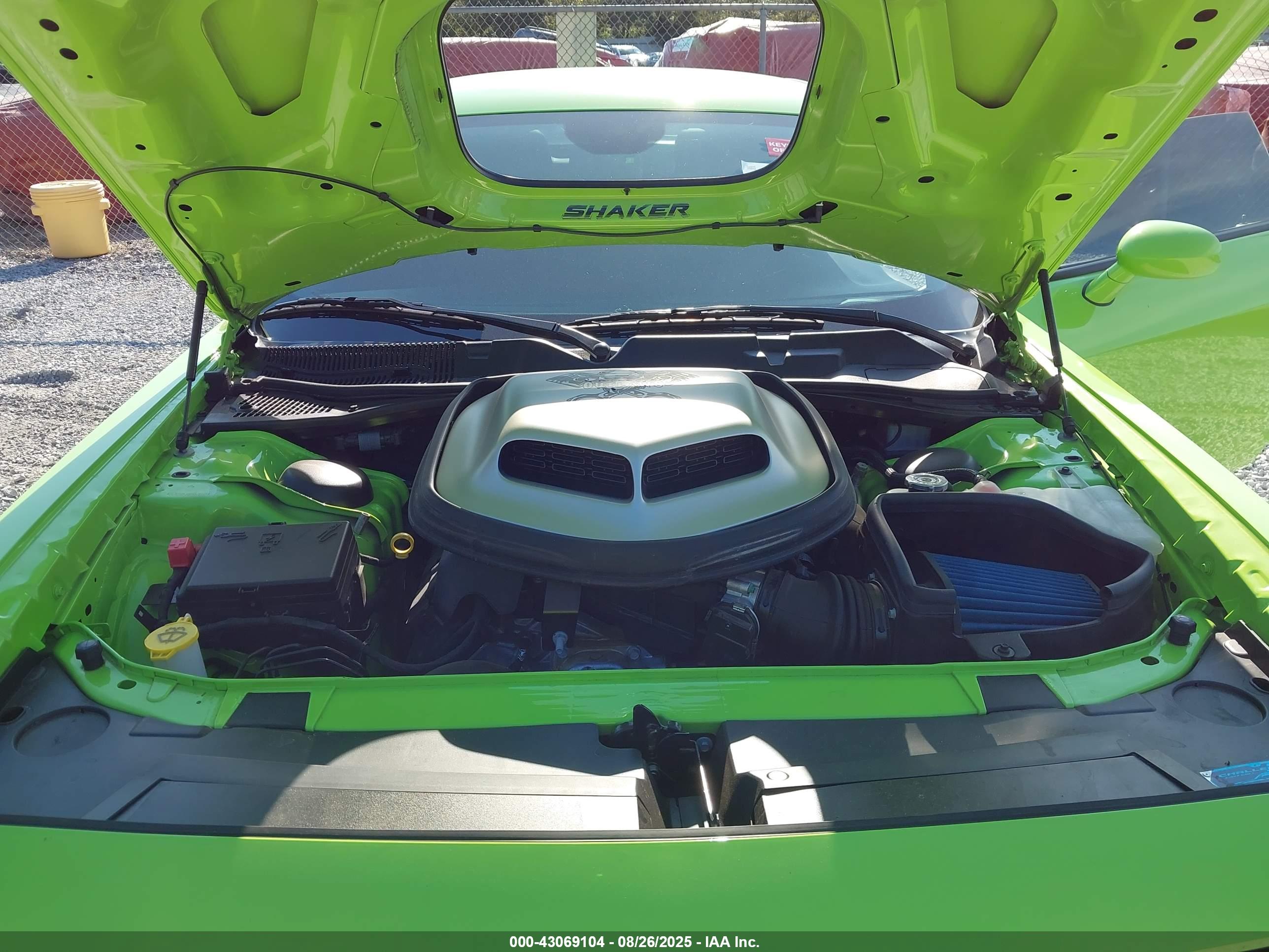 DODGE CHALLENGER image 10