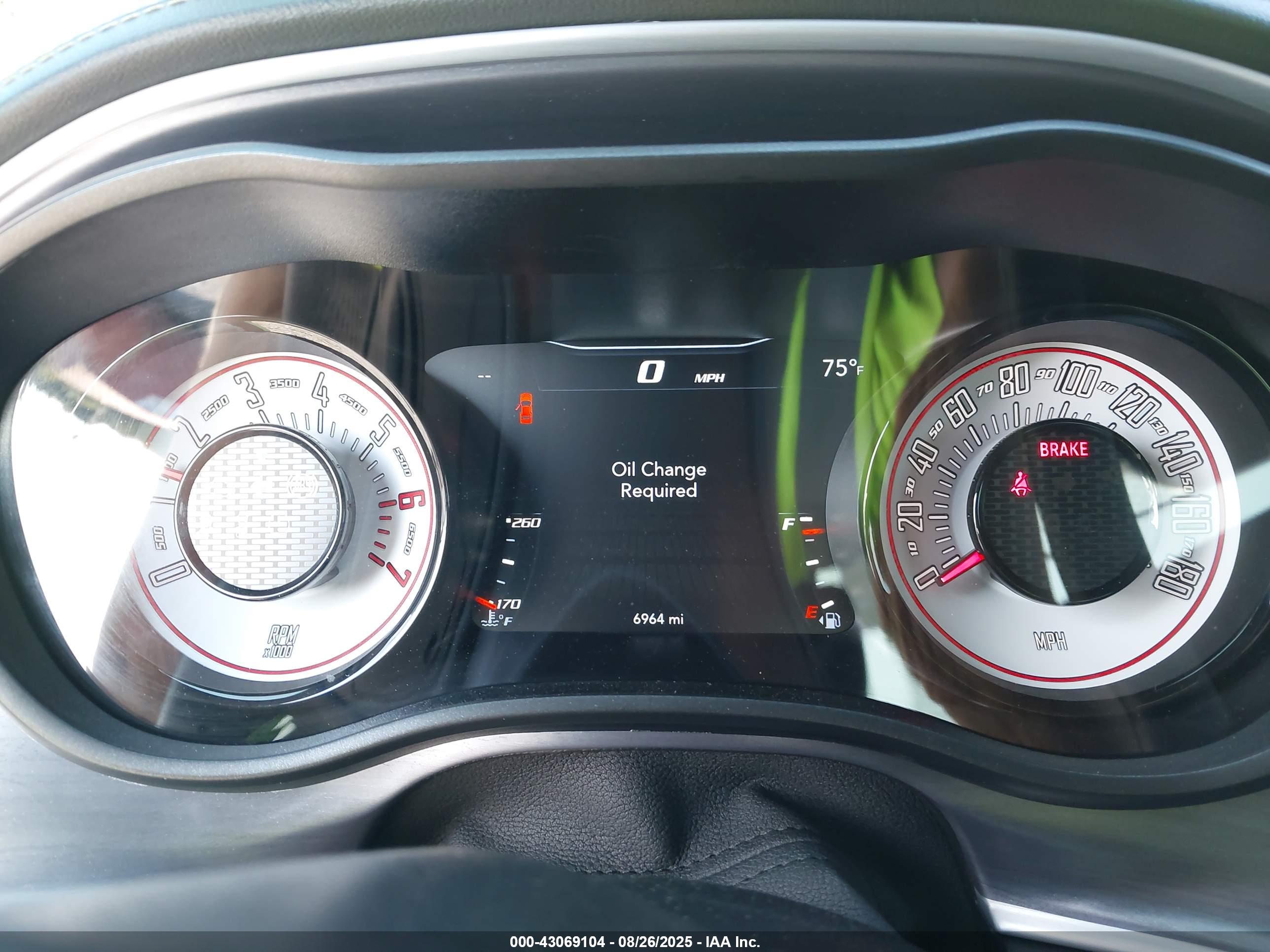 DODGE CHALLENGER image 7