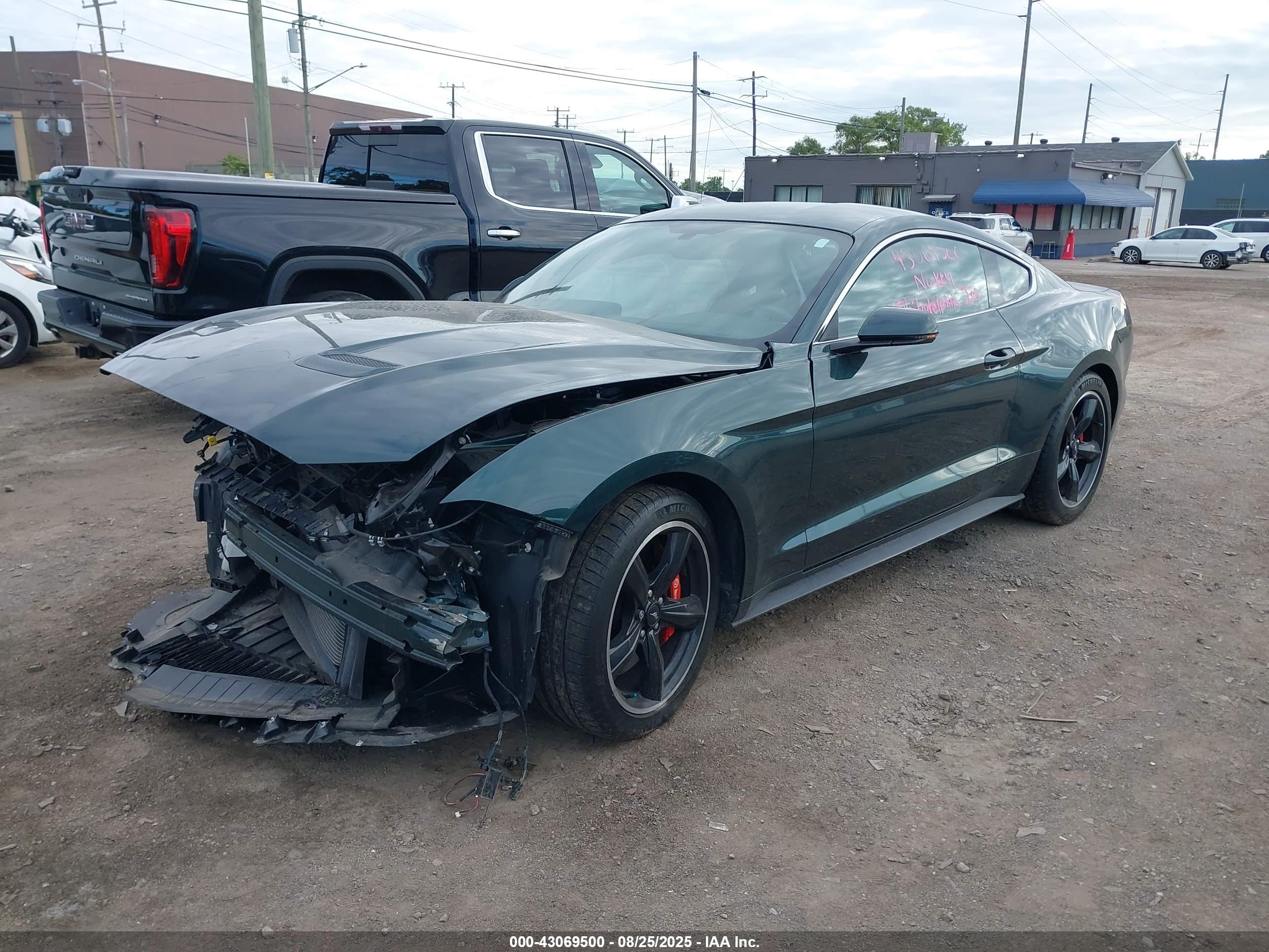 FORD MUSTANG image 2