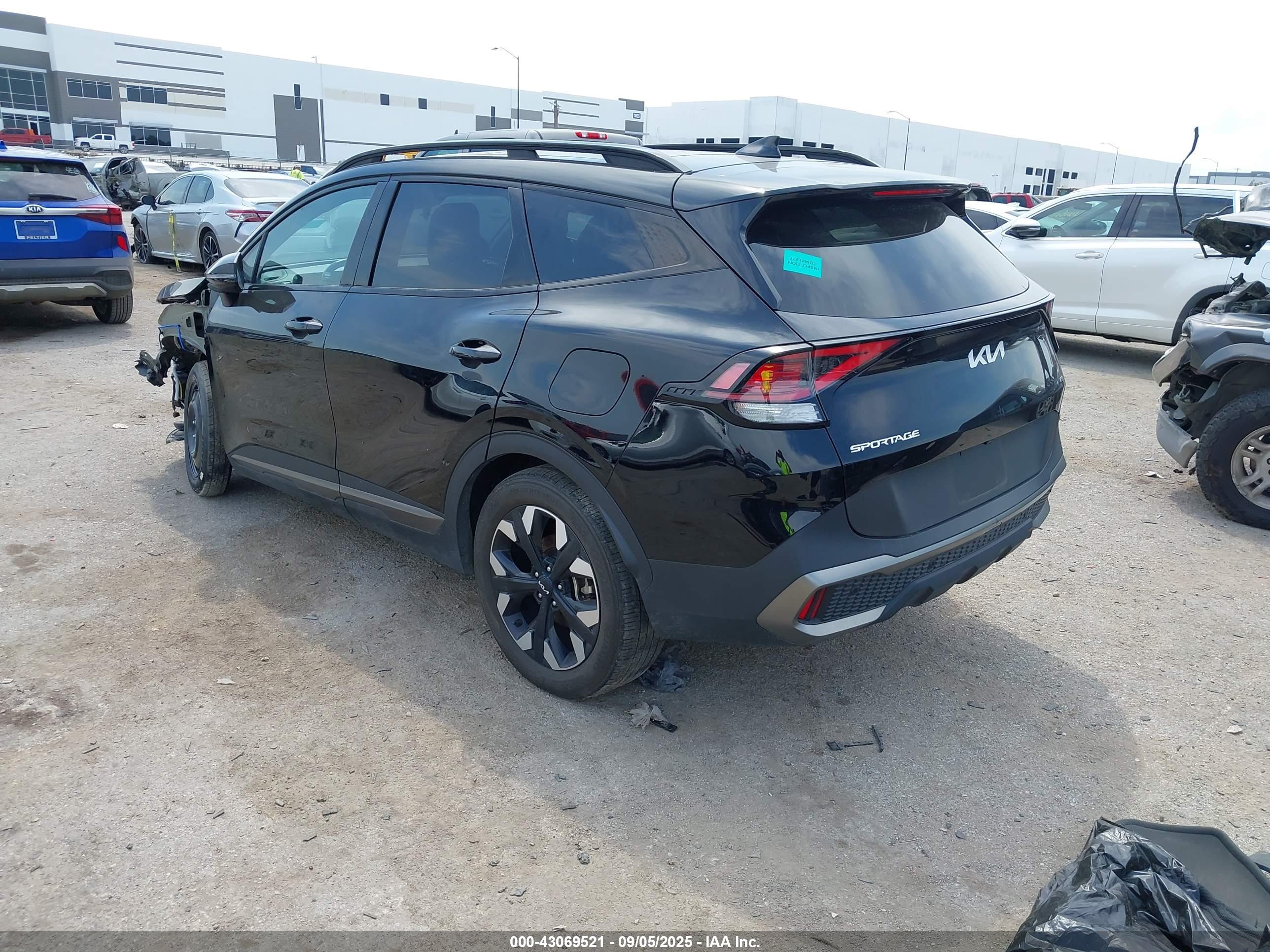 KIA SPORTAGE image 3