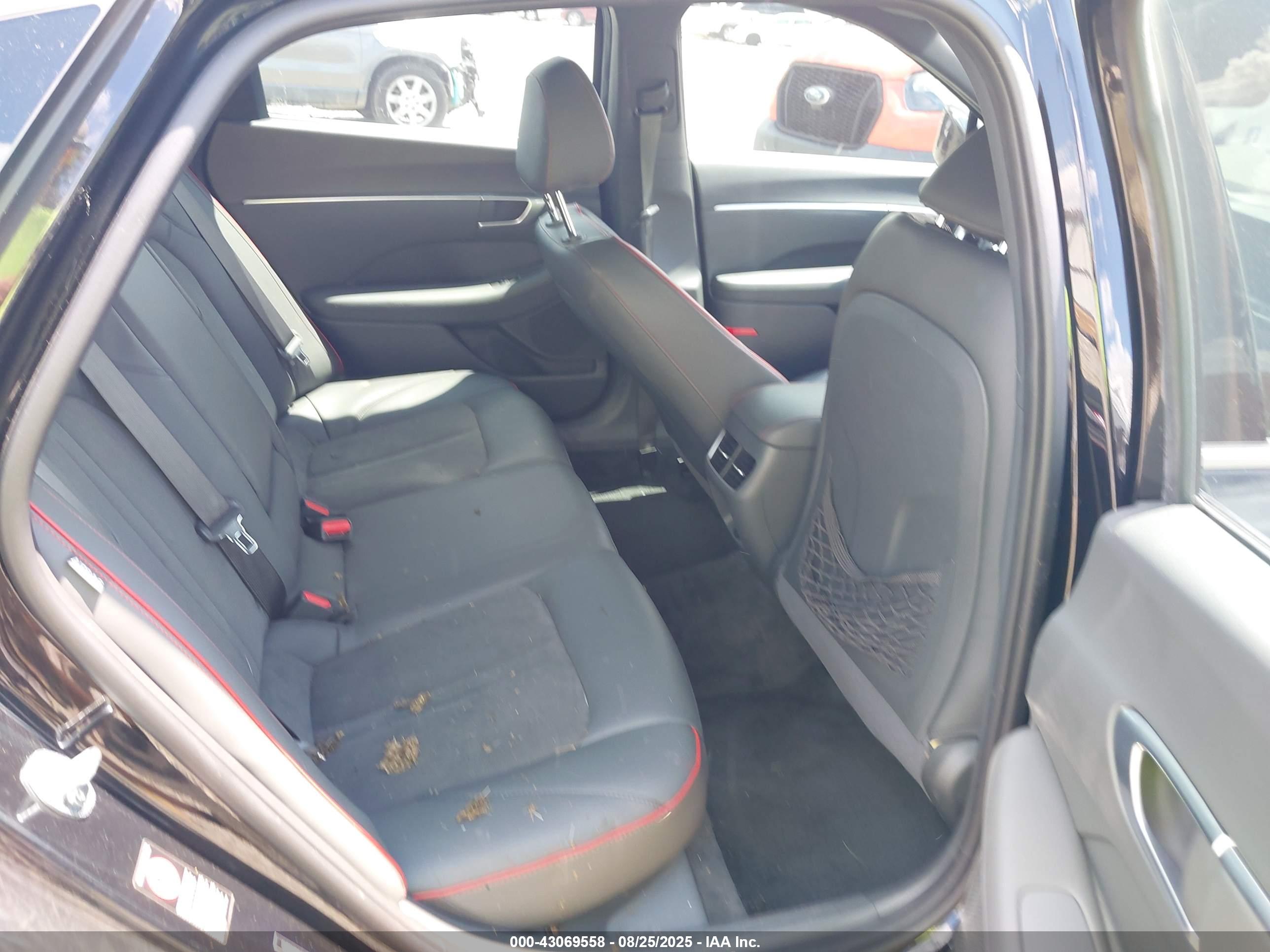 HYUNDAI SONATA image 8
