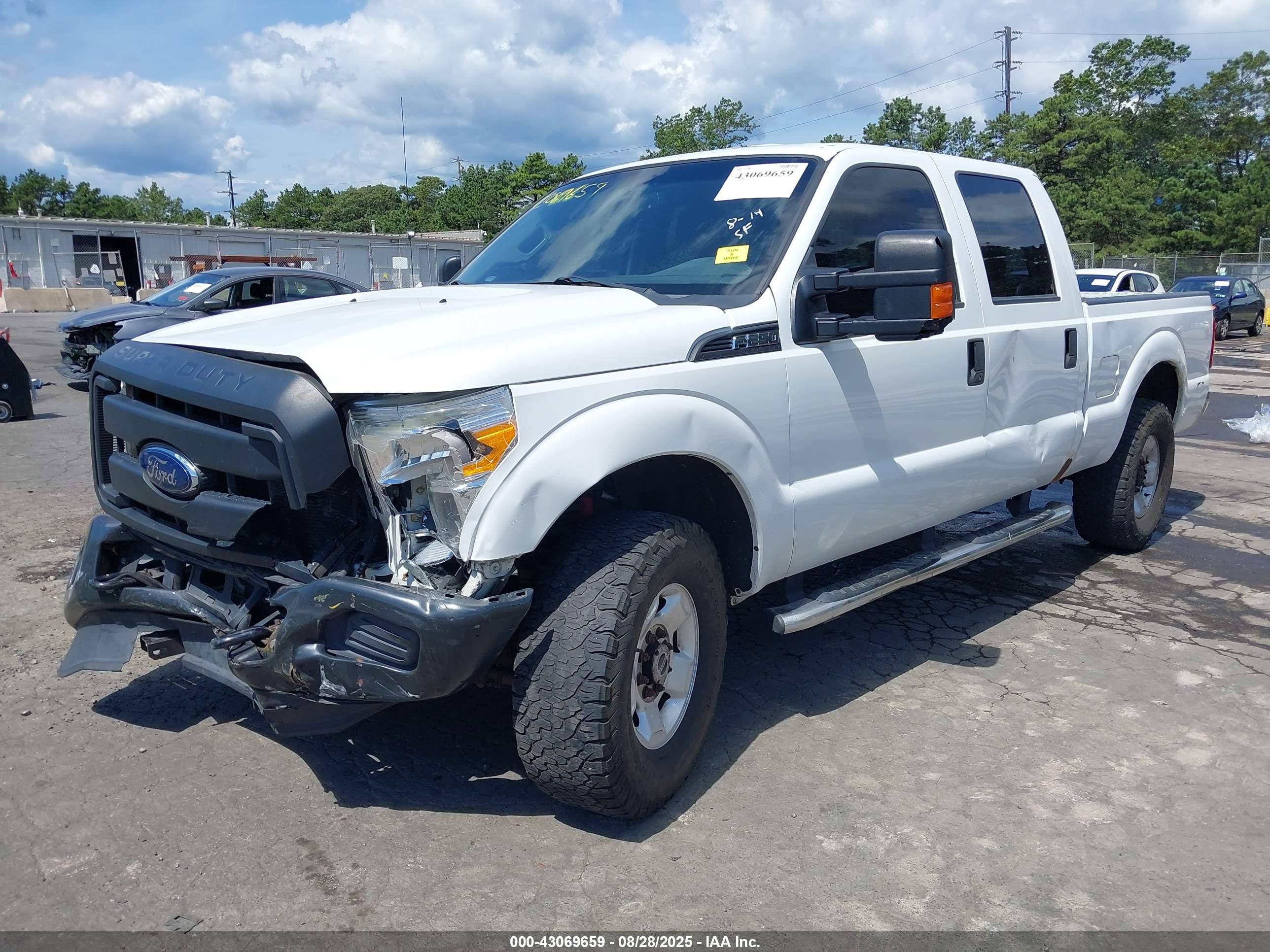 FORD F-250 image 2