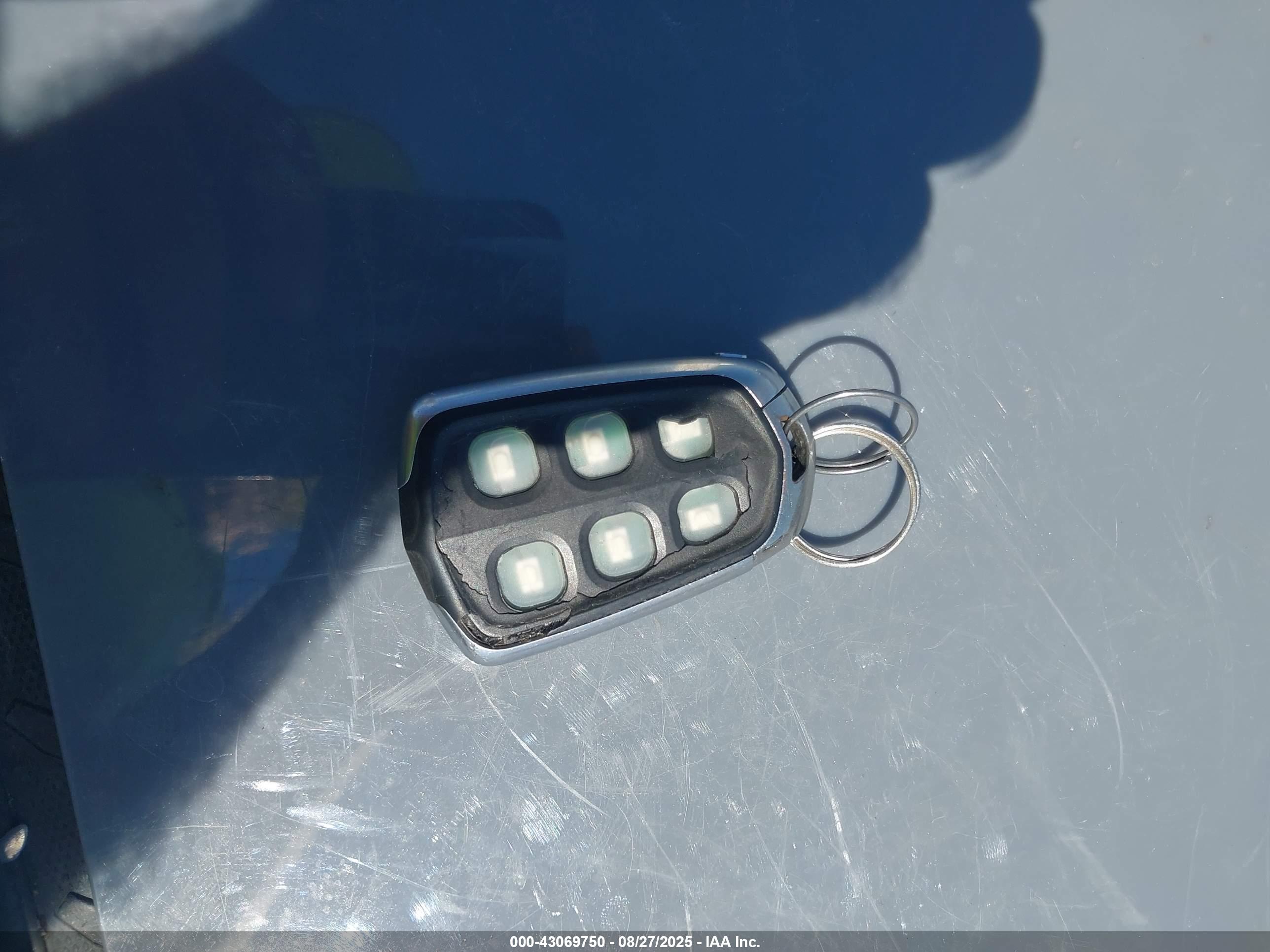 CADILLAC ESCALADE image 11