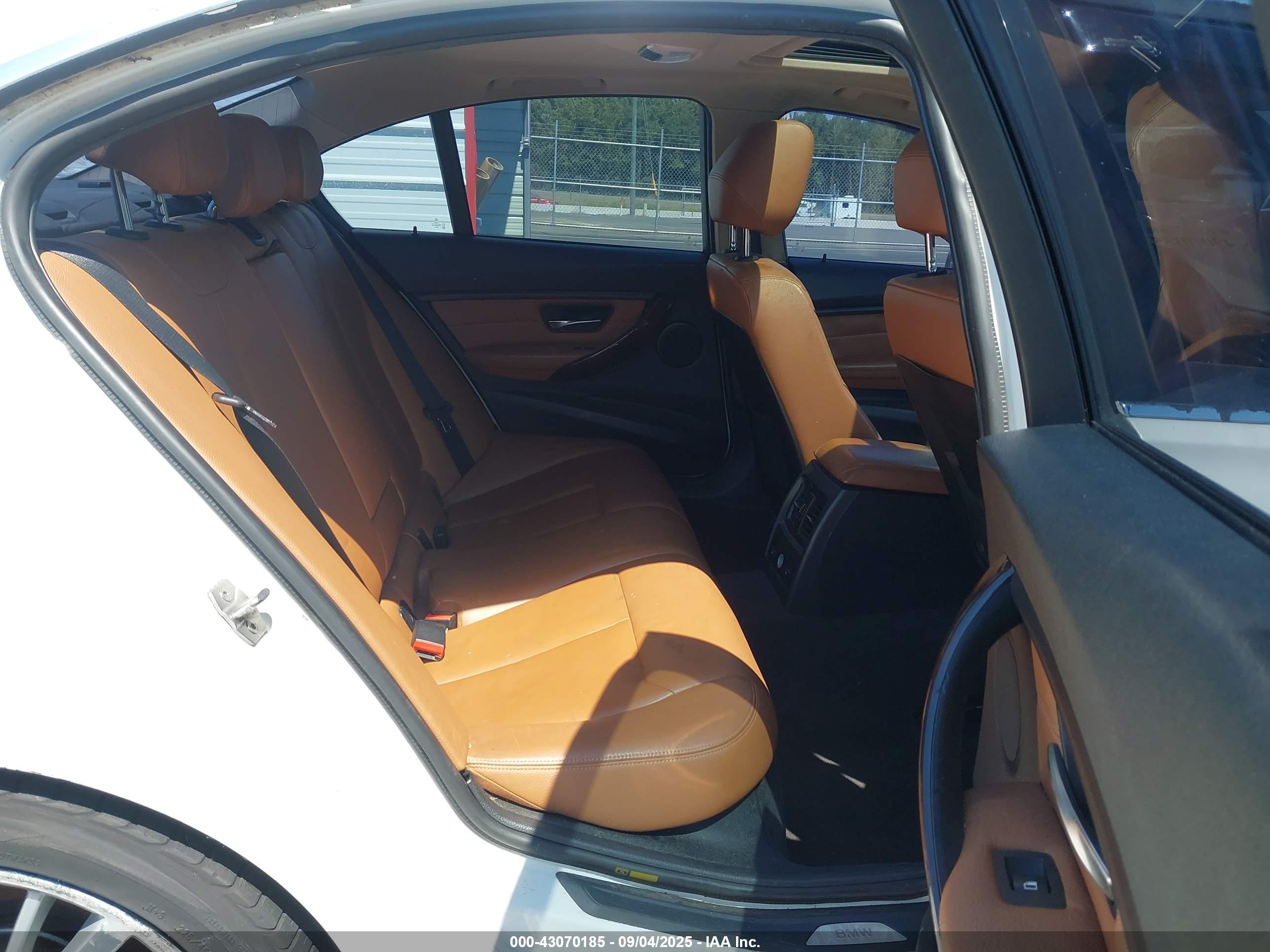 BMW 328I image 8