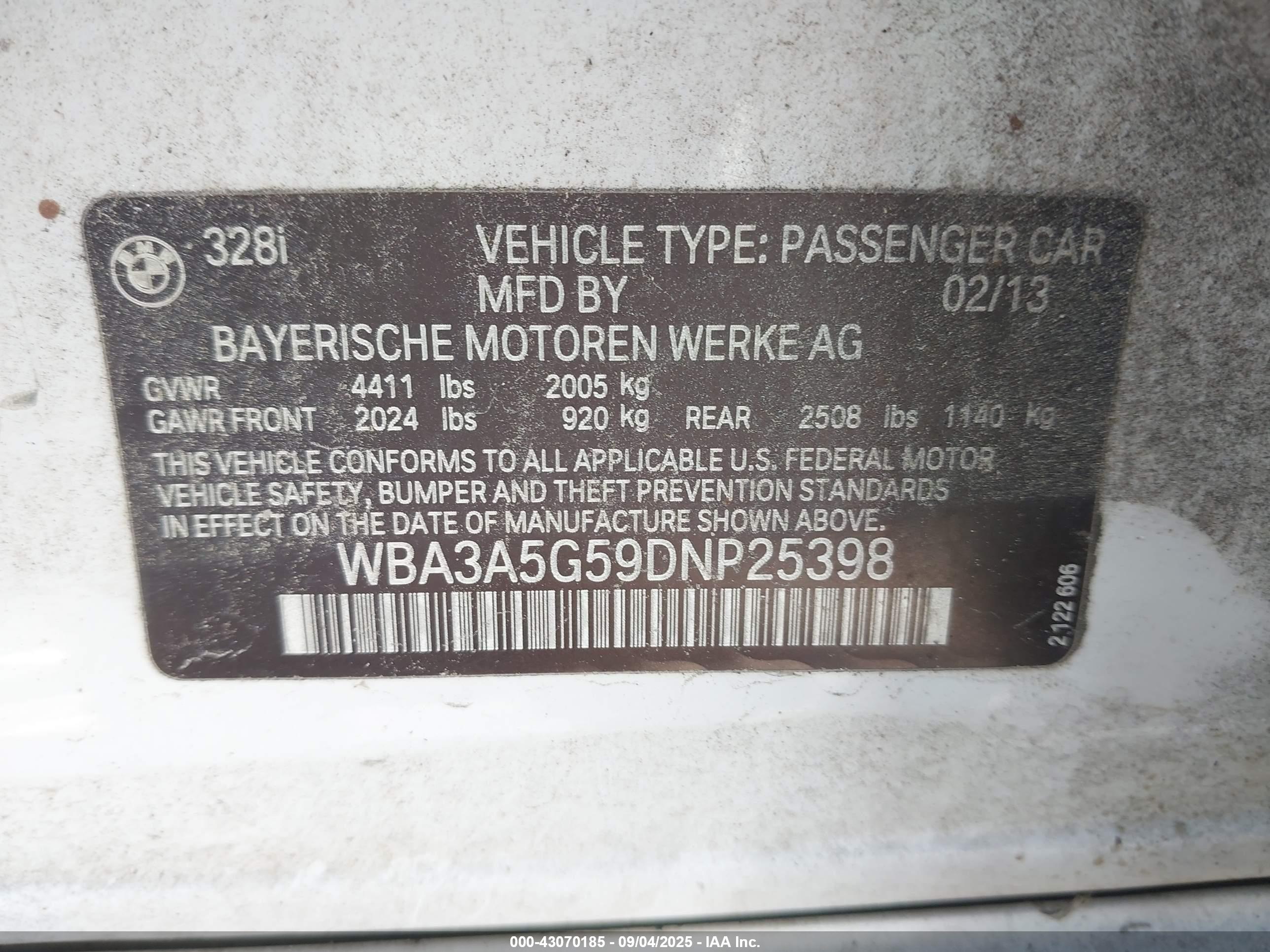 BMW 328I image 9