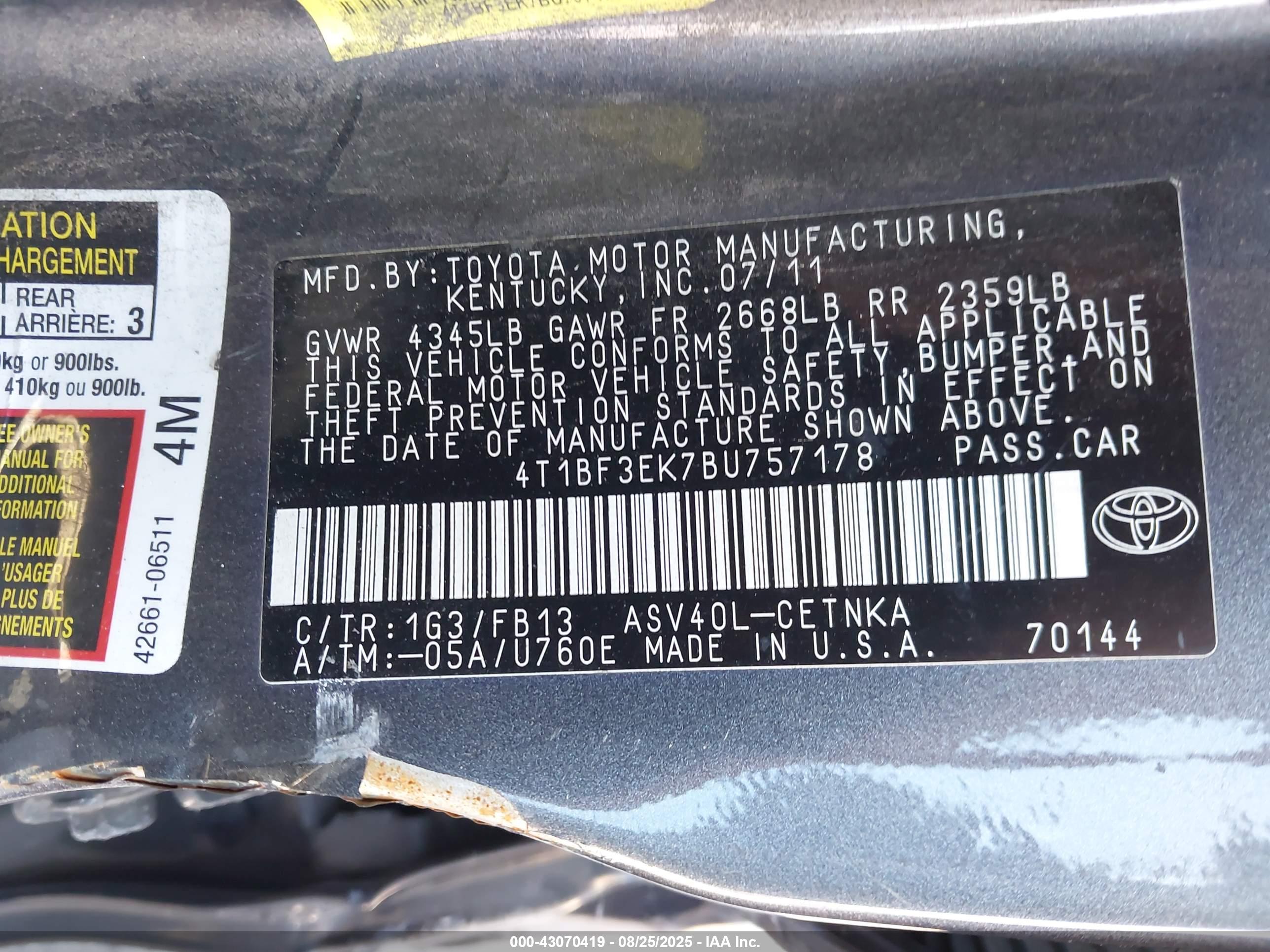 TOYOTA CAMRY image 9