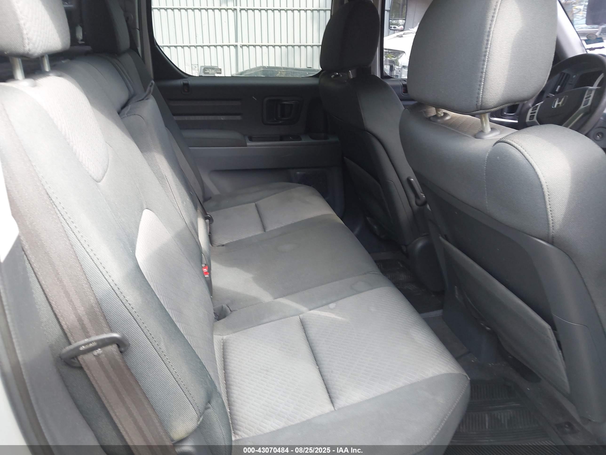 HONDA RIDGELINE image 8