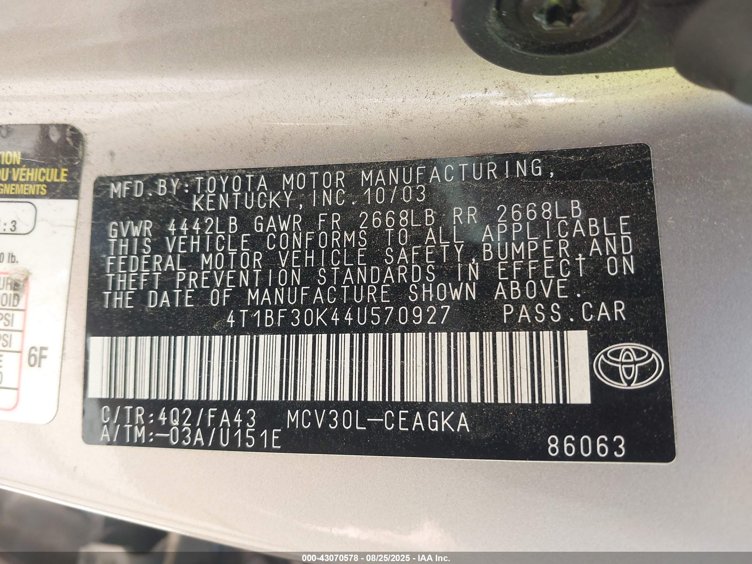TOYOTA CAMRY image 9